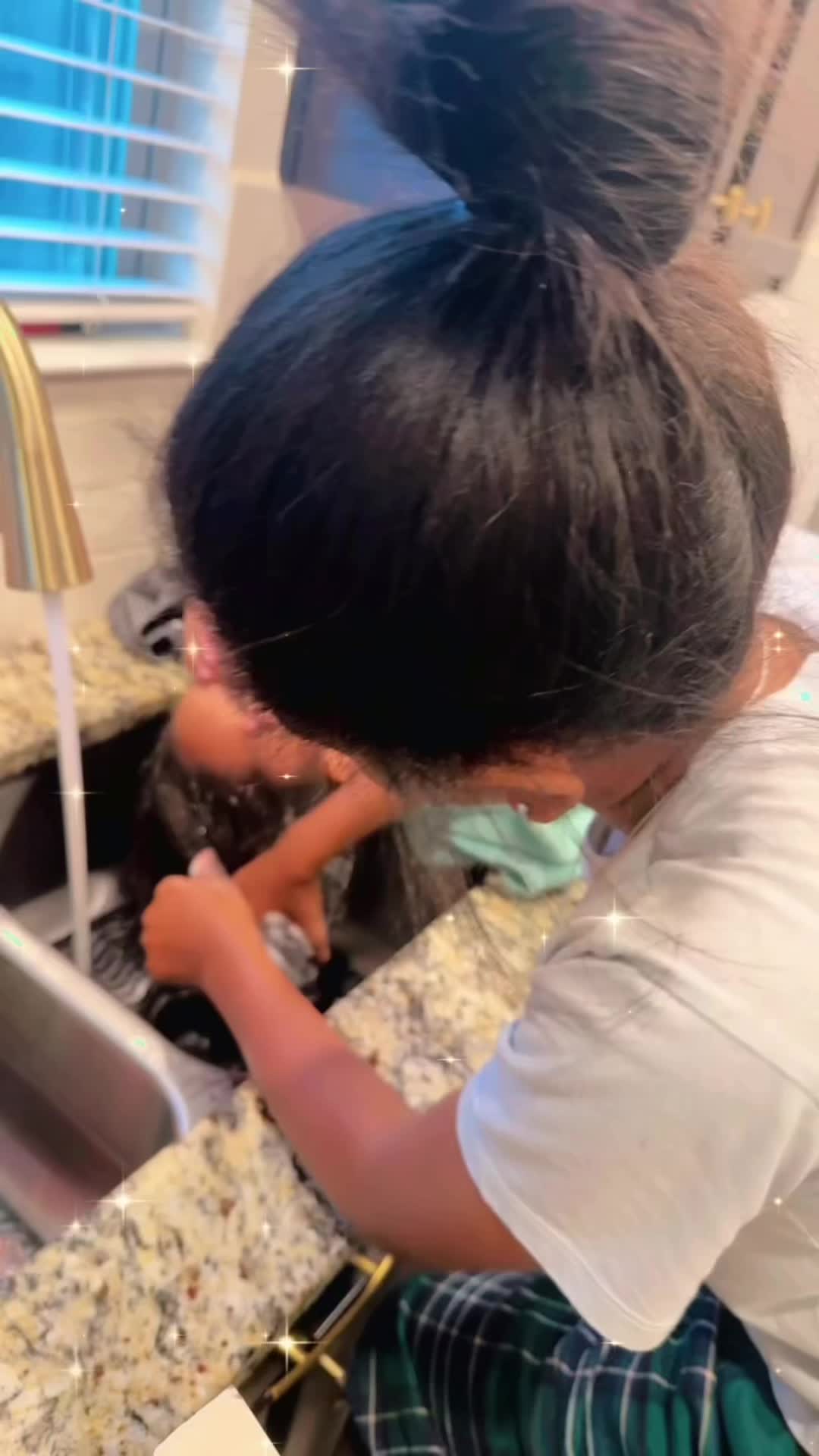 @Bamela_Lee
