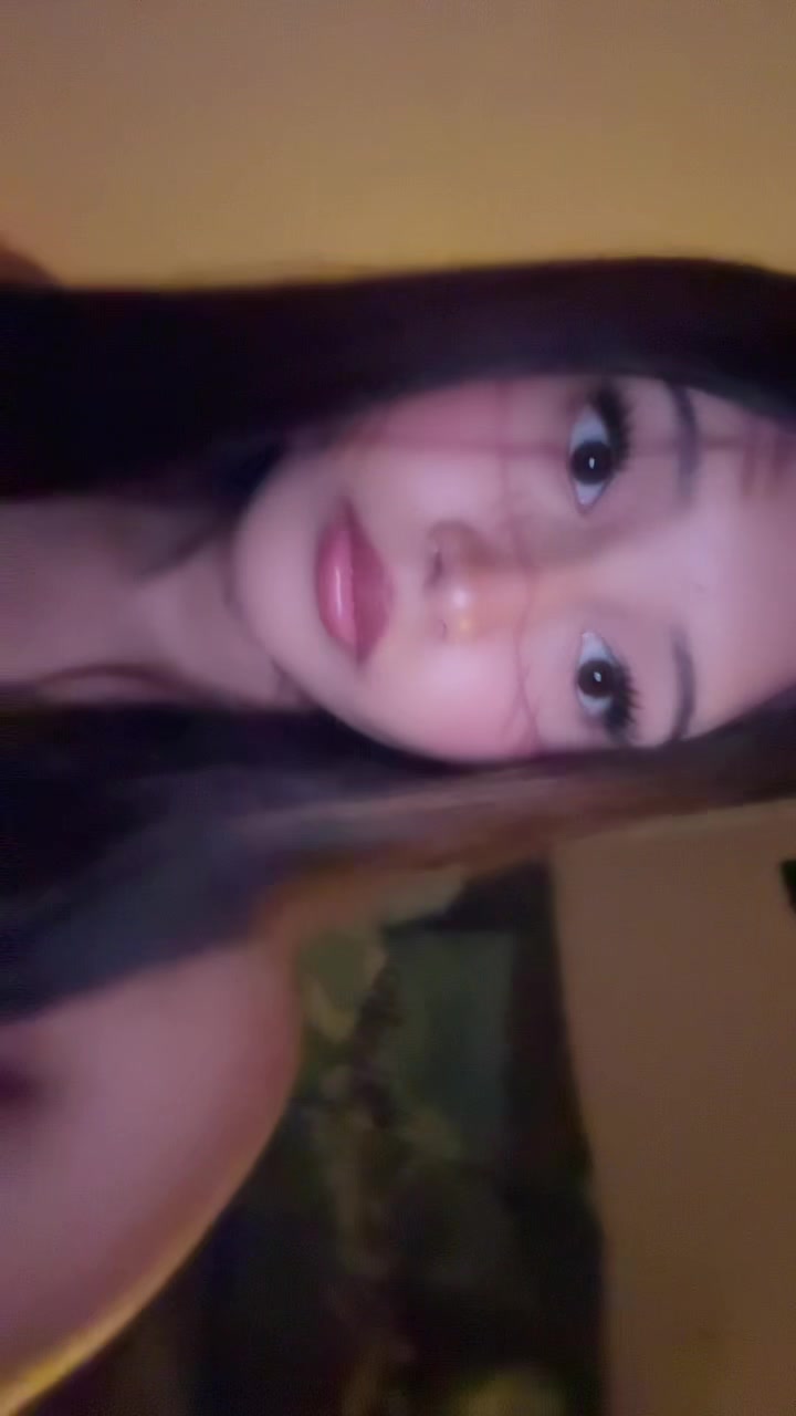 @⦻