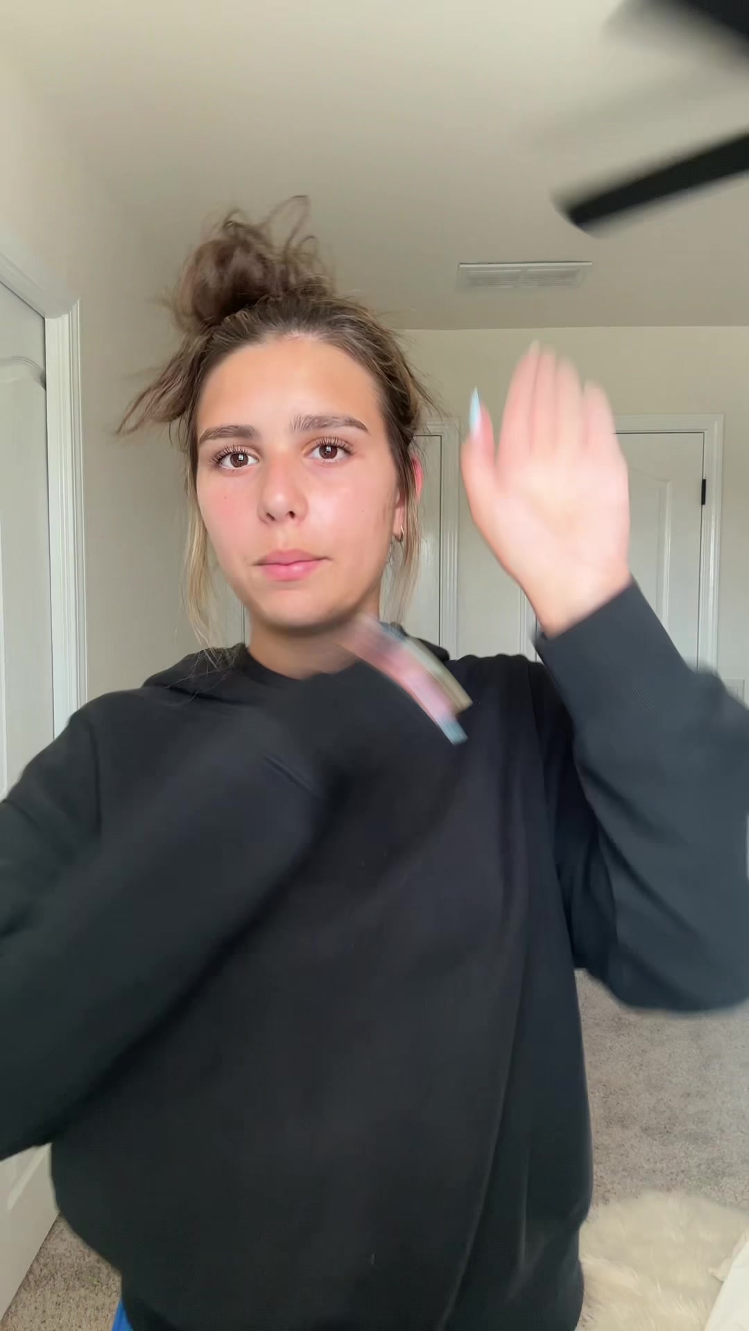 @Ava