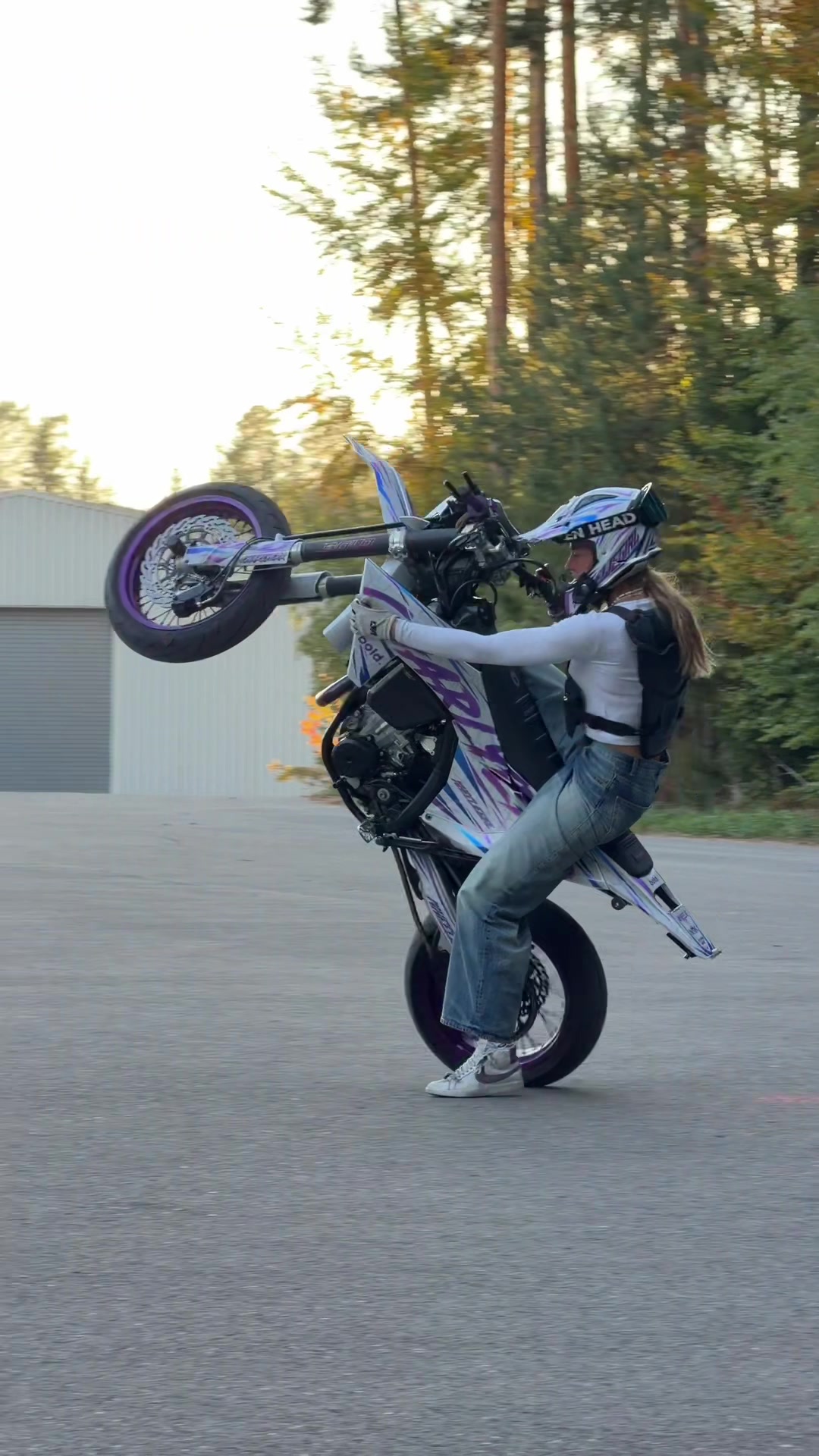 @Wheelie Girl