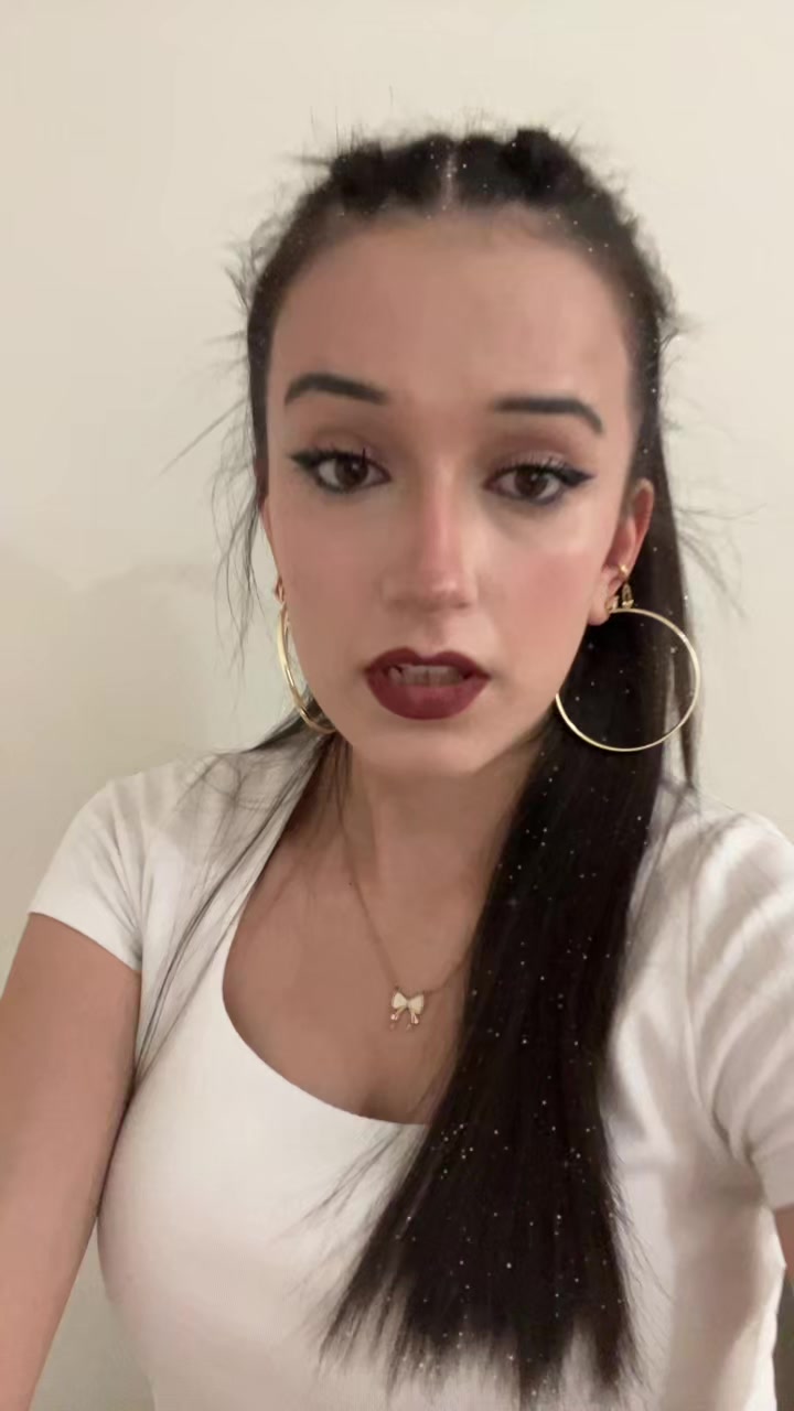 @𝕰𝖑𝖆