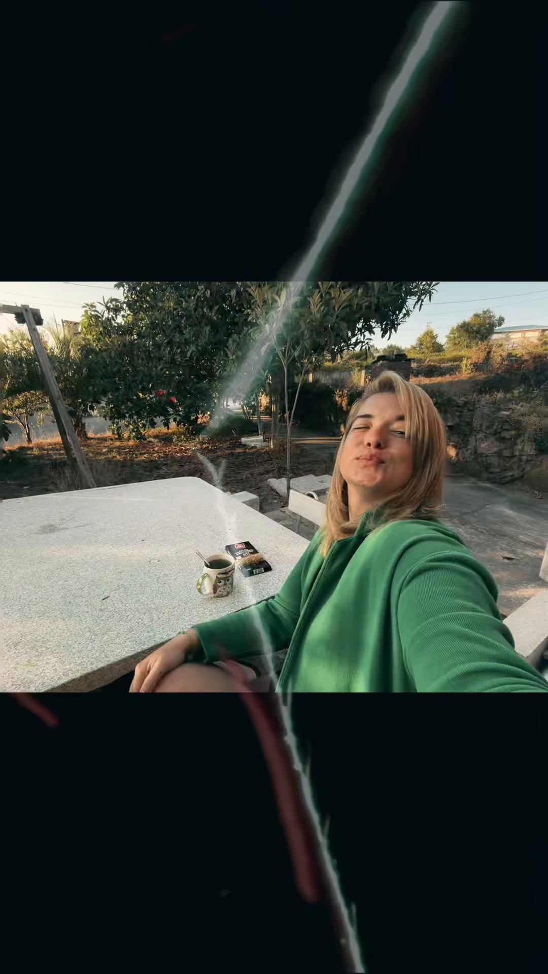 @Ester_verde