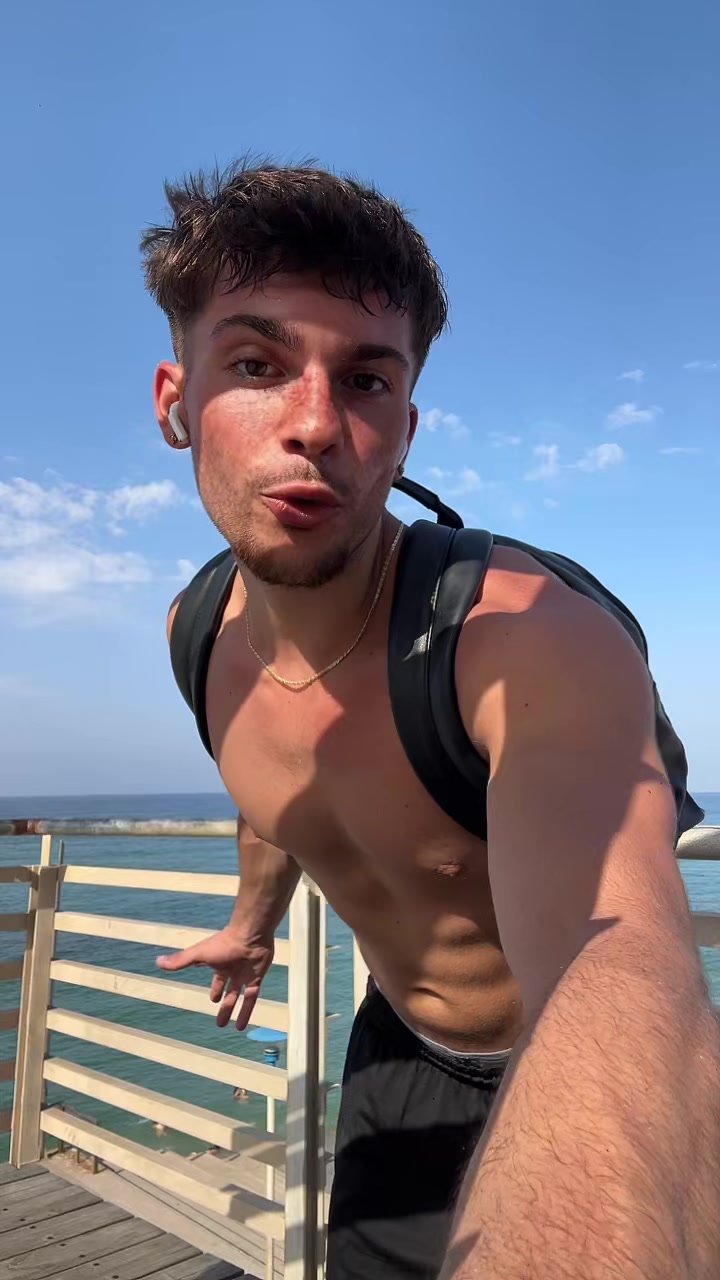 @francescoobertoni