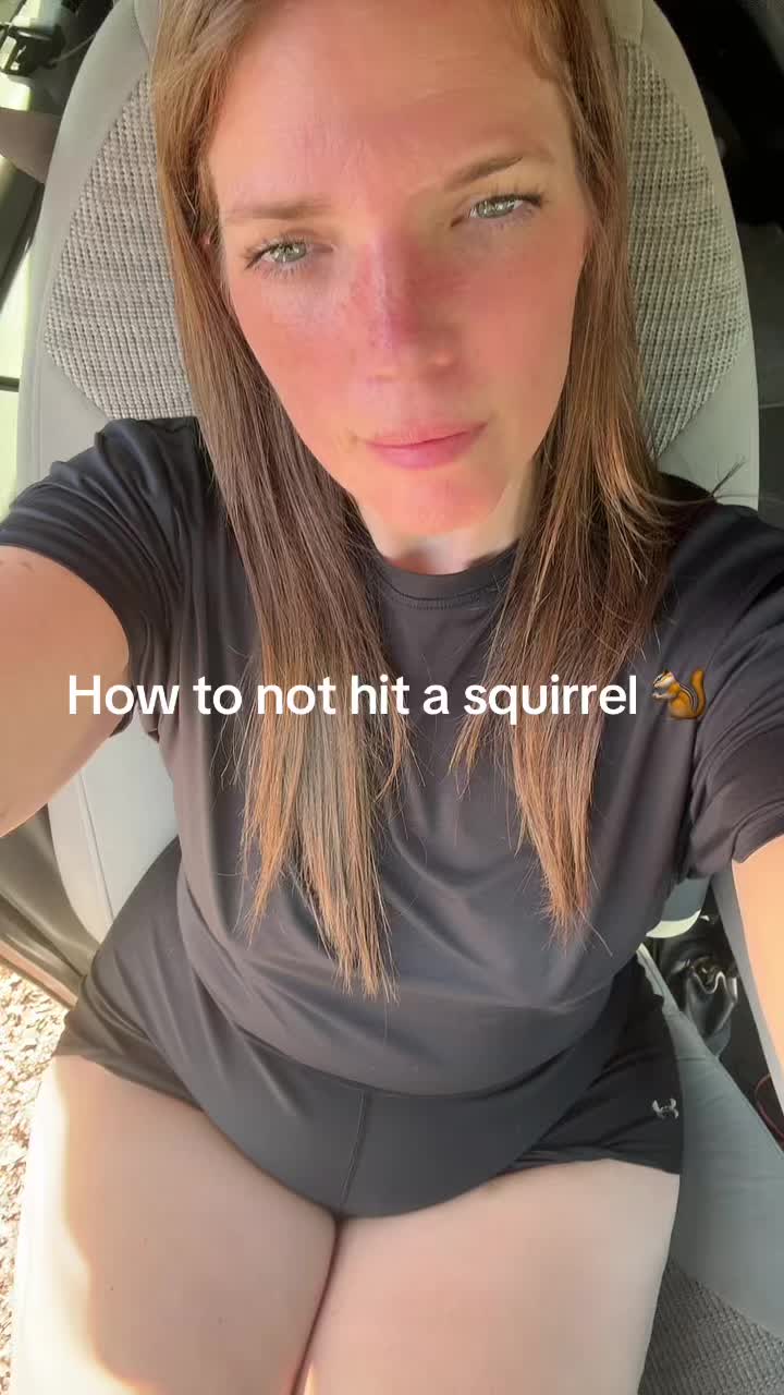 @HotwifeKat