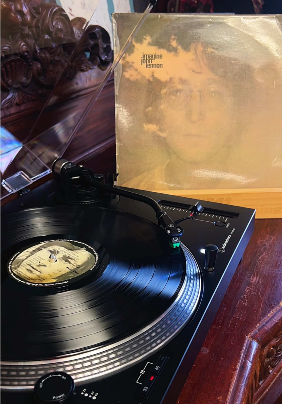 @Vintage Vibes Records