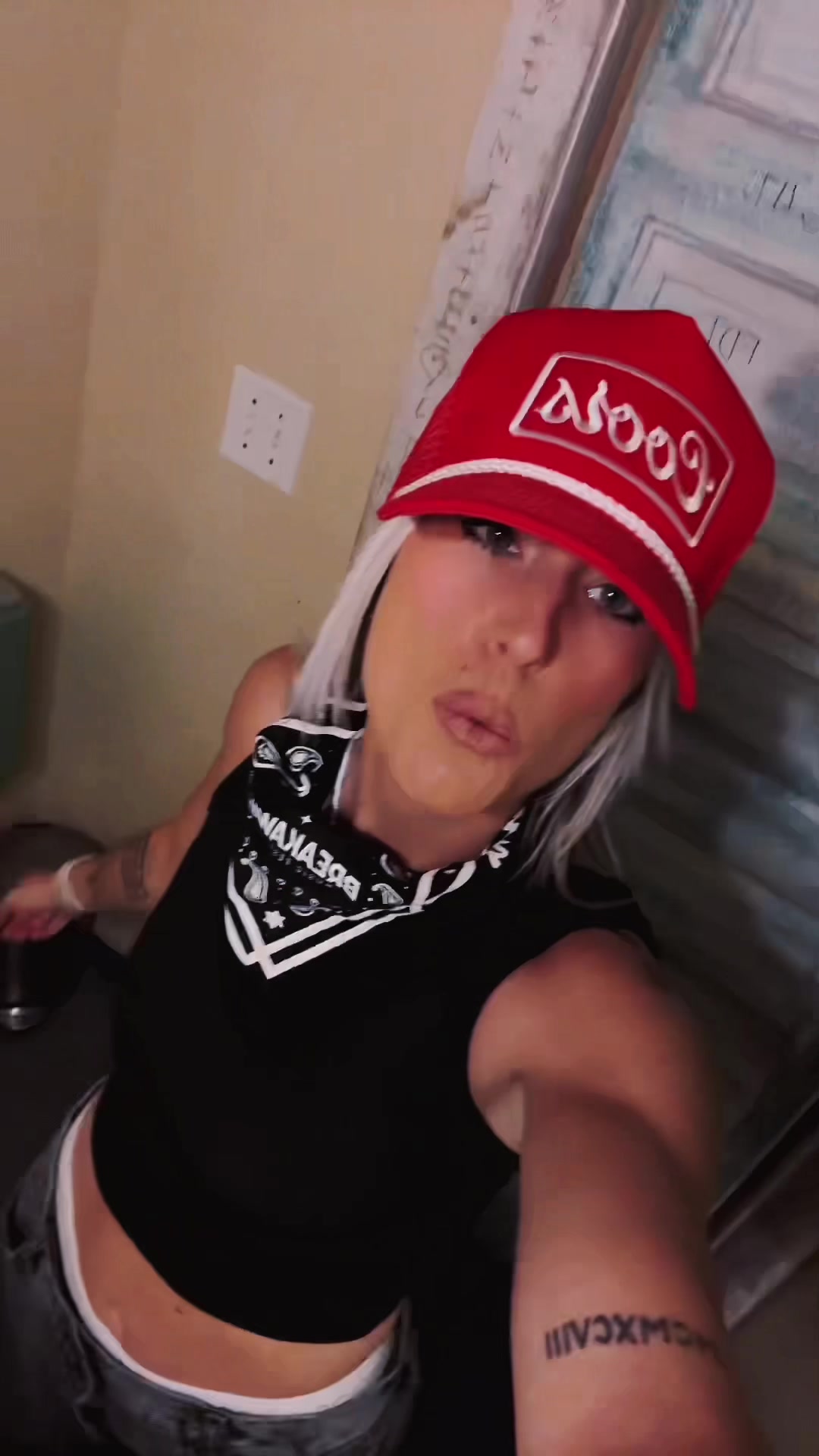 @Tiny t