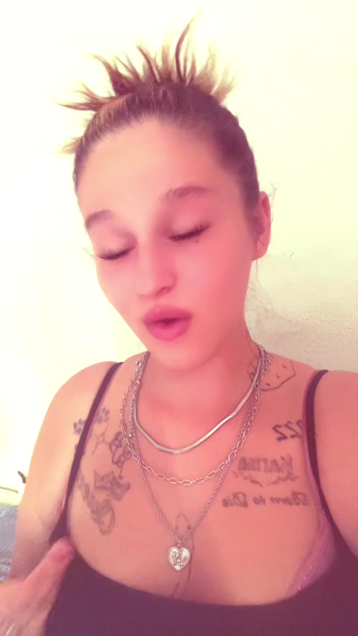 @Angy_187