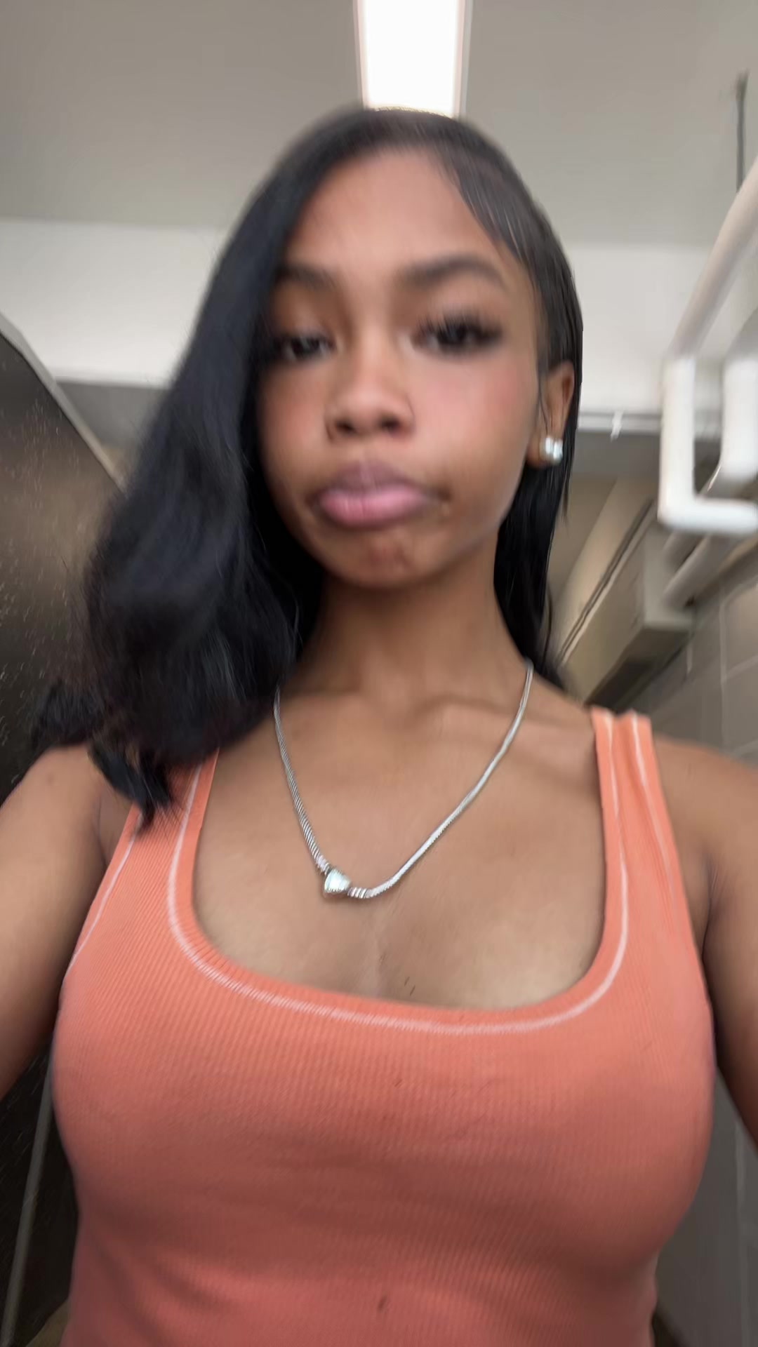@🐰