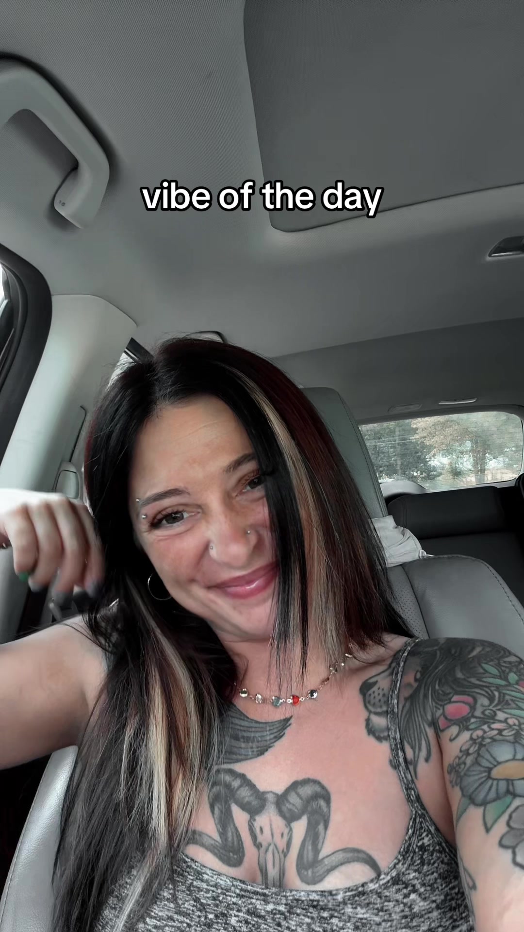 @lindseynicolefoster