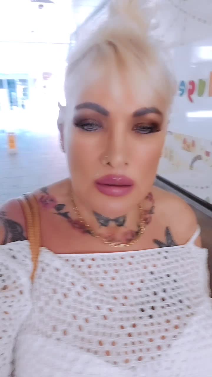 @Barbi 🇩🇪😉🇵🇱