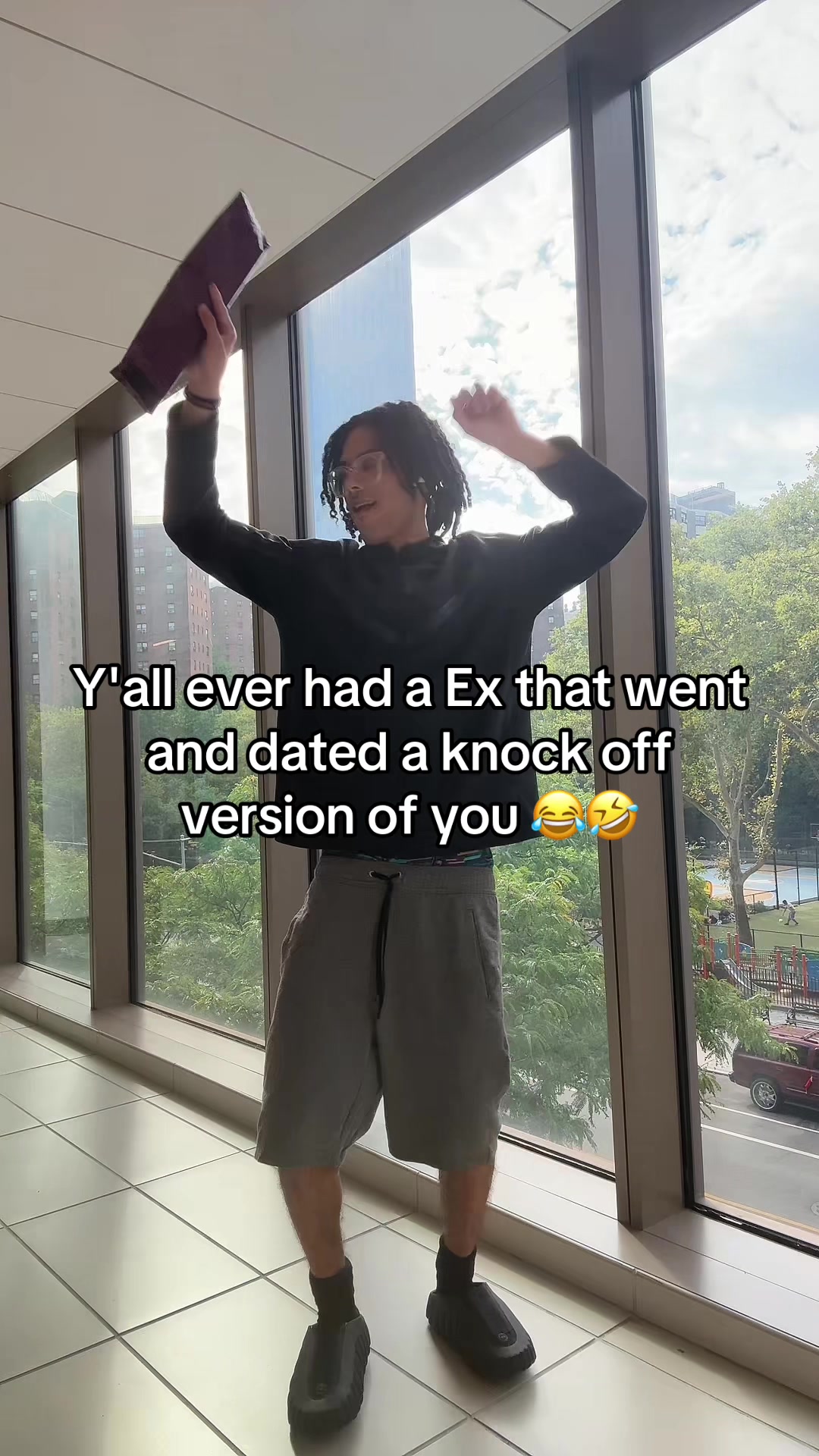 @derekyb