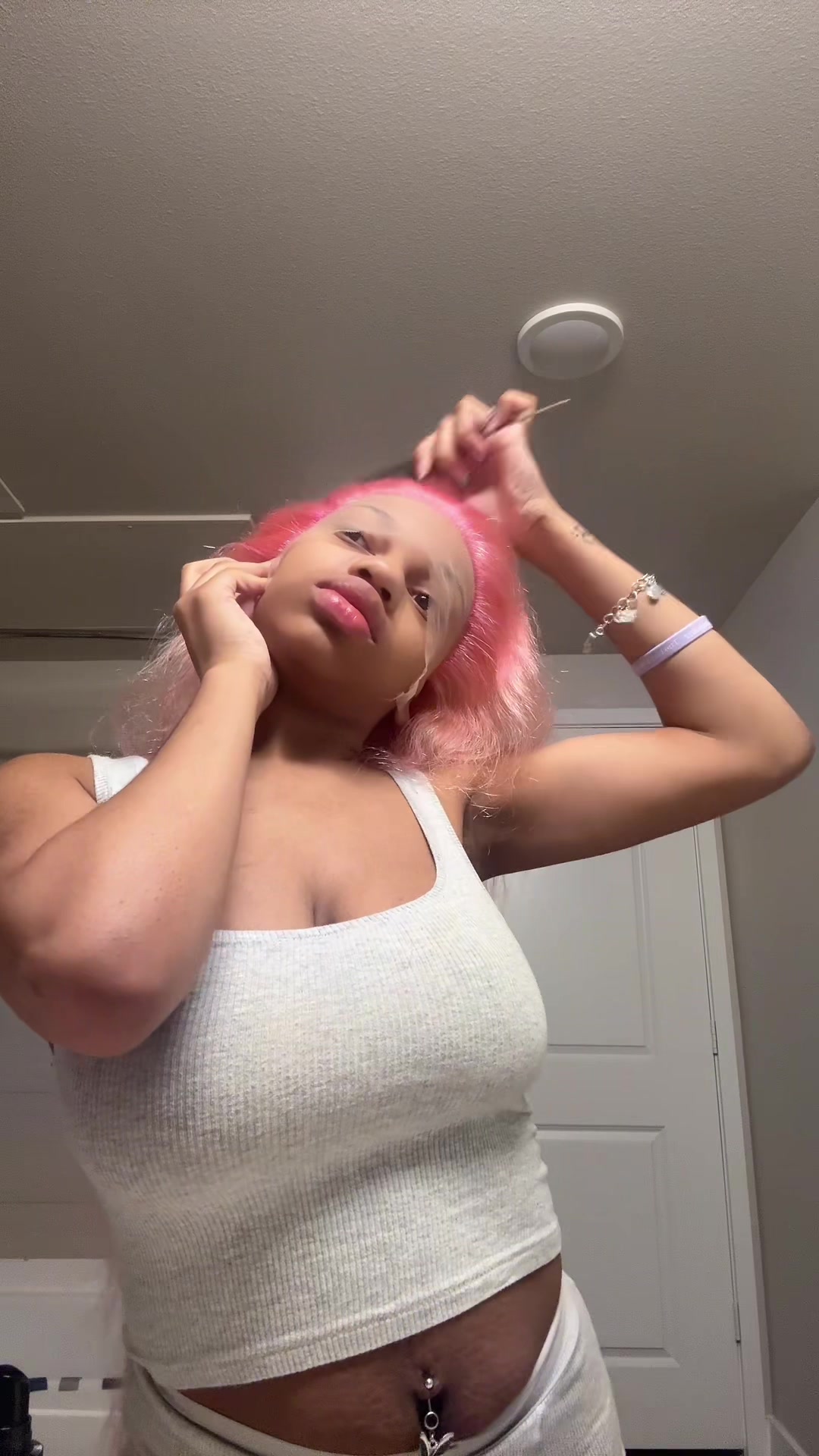 @👄.