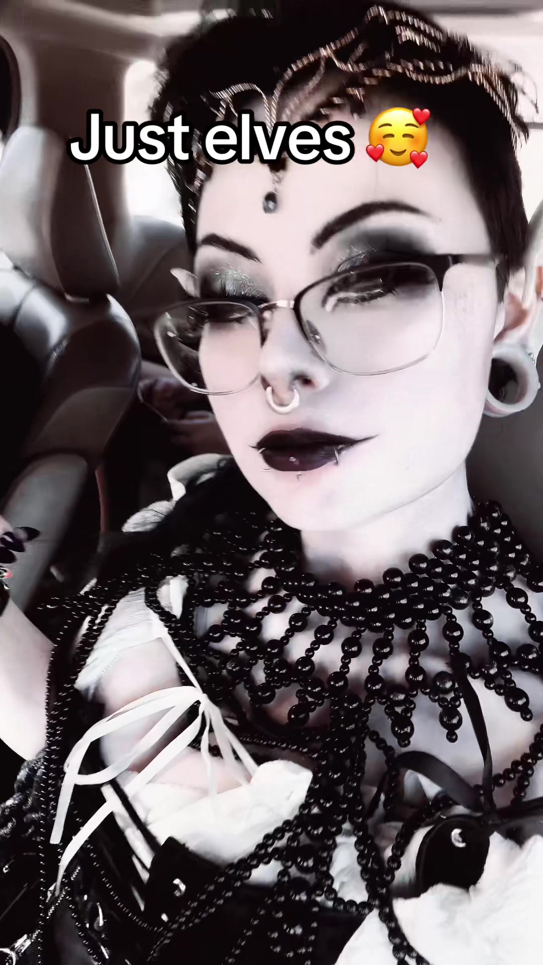 @itseviebat
