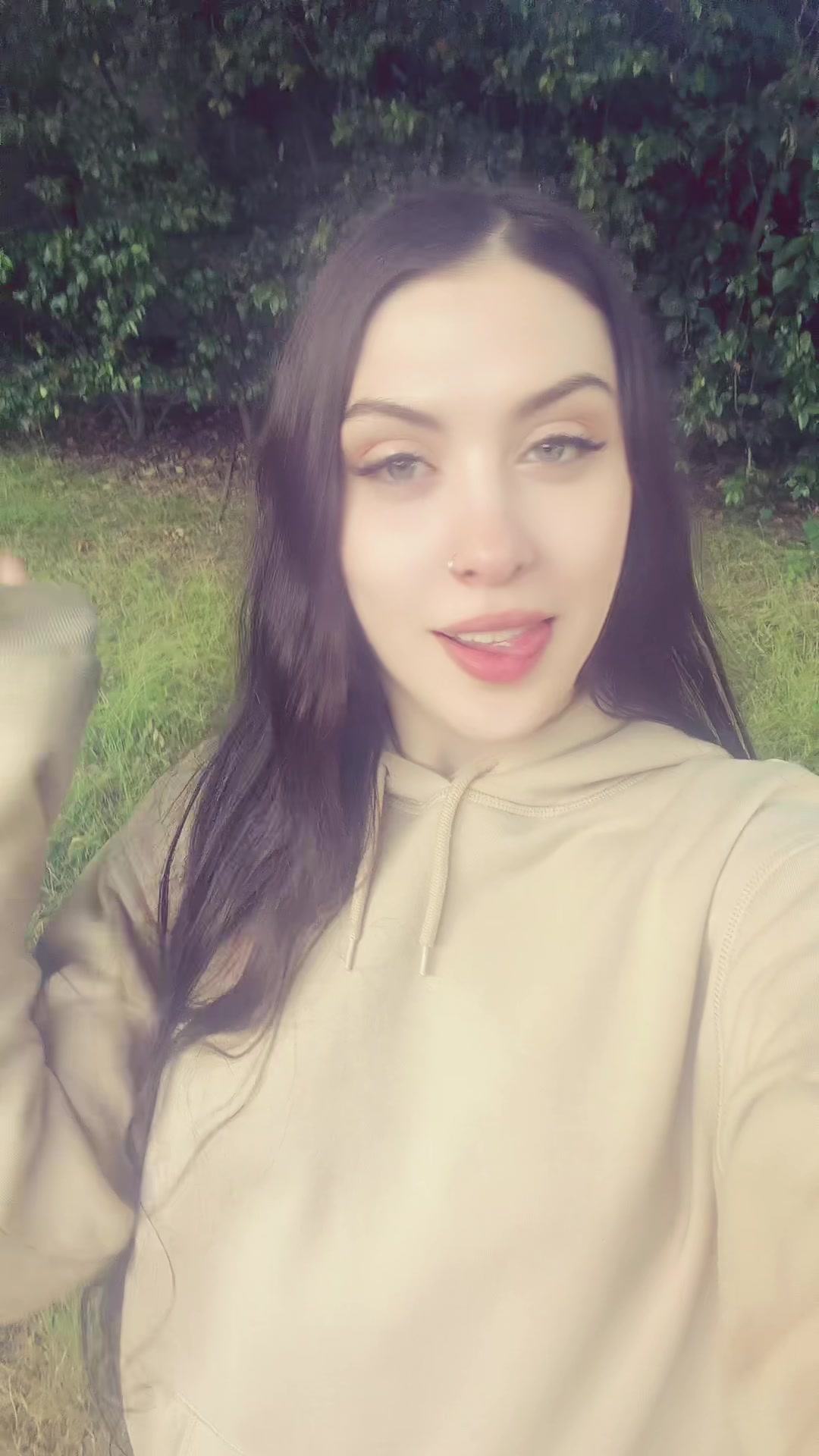 @(♡_♡)