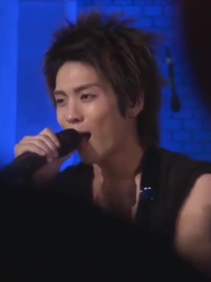 @Blingers/Shawol