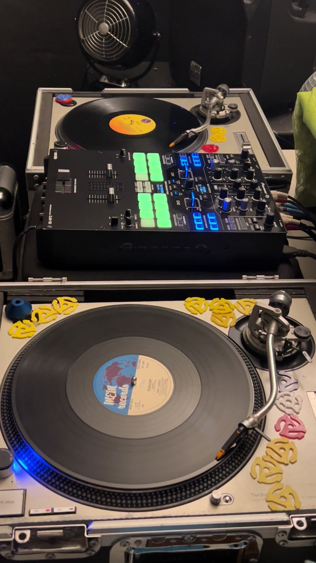 @DJ V
