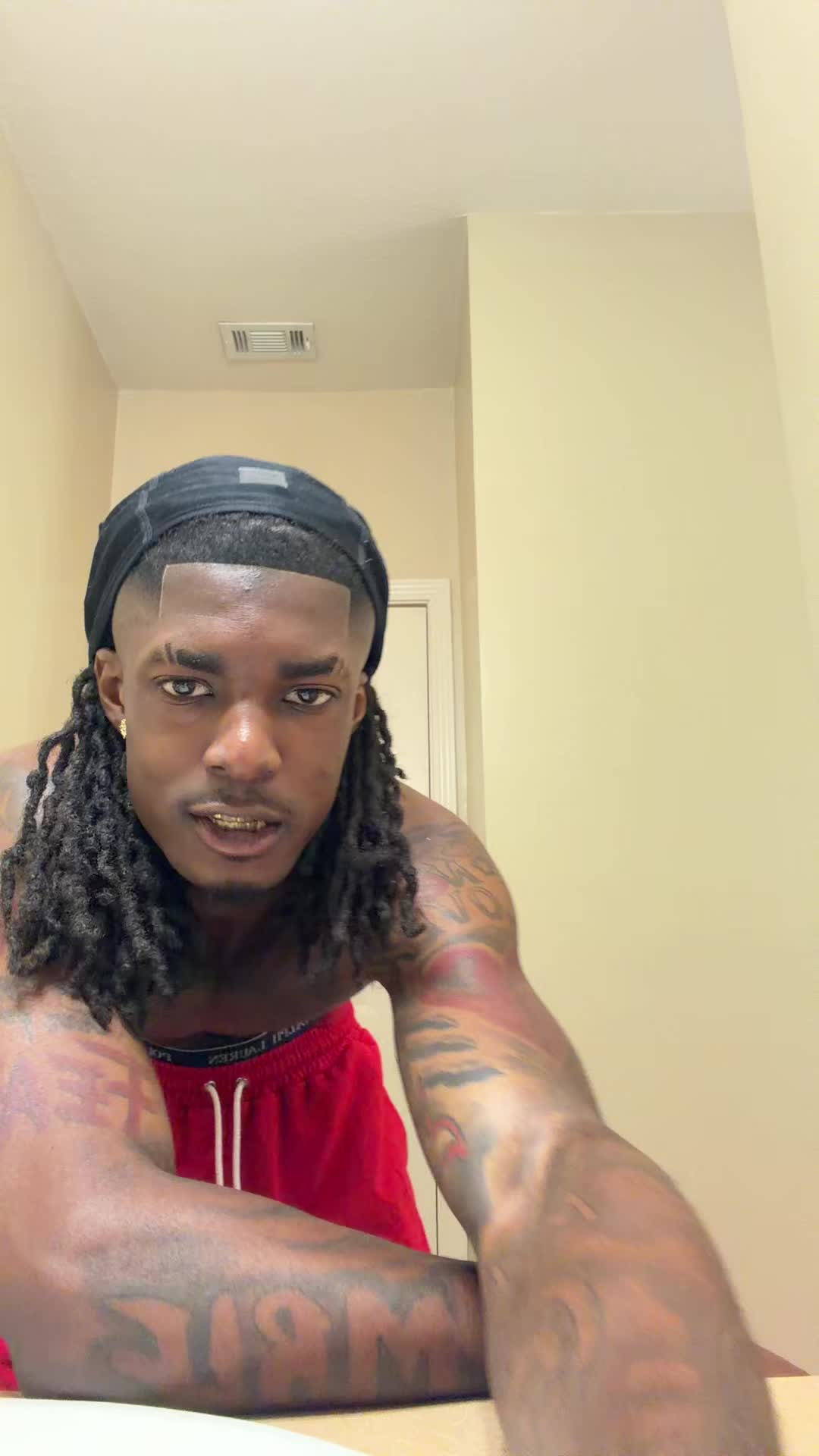 @1ishaun