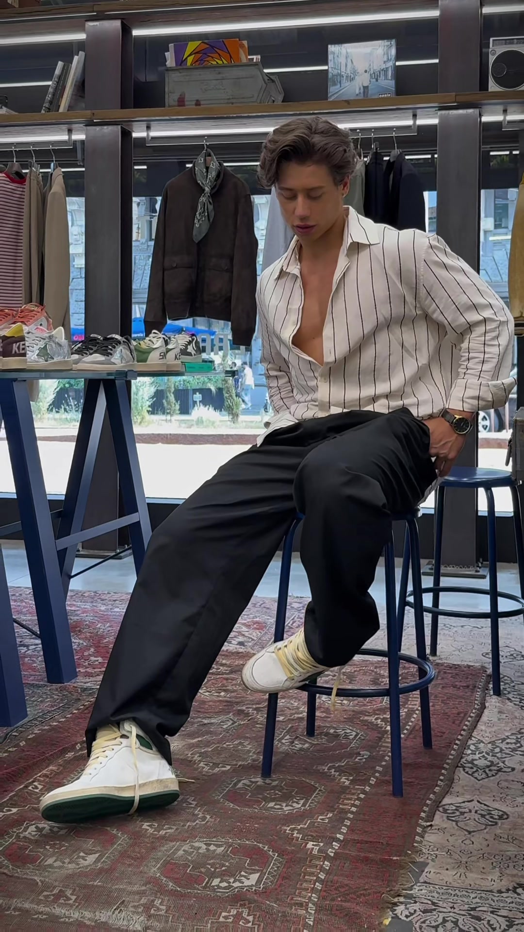 @itsvlett
