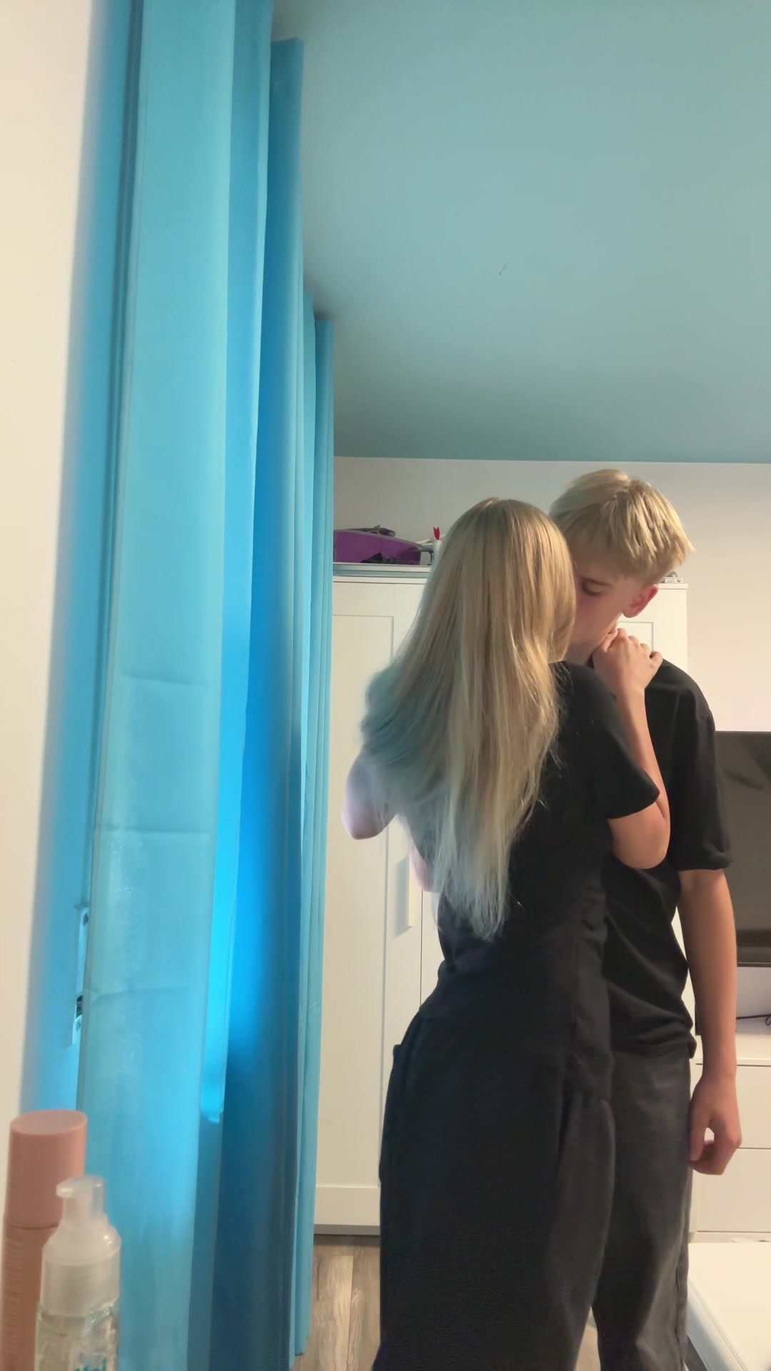 @𝐚𝐢𝐥𝐞𝐞𝐧