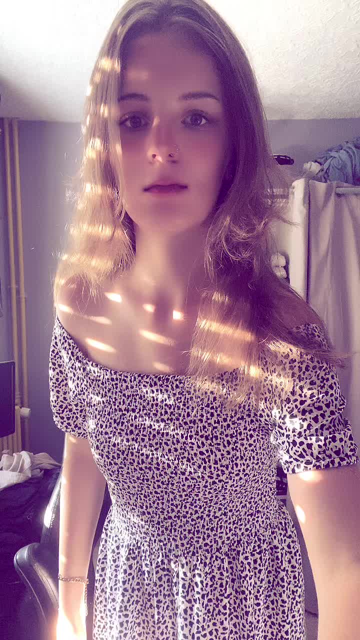 @Mona💫