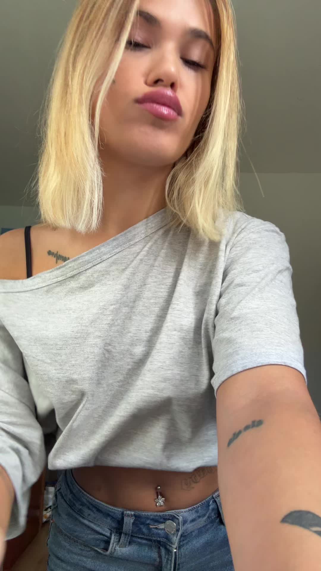 @Laviebelly