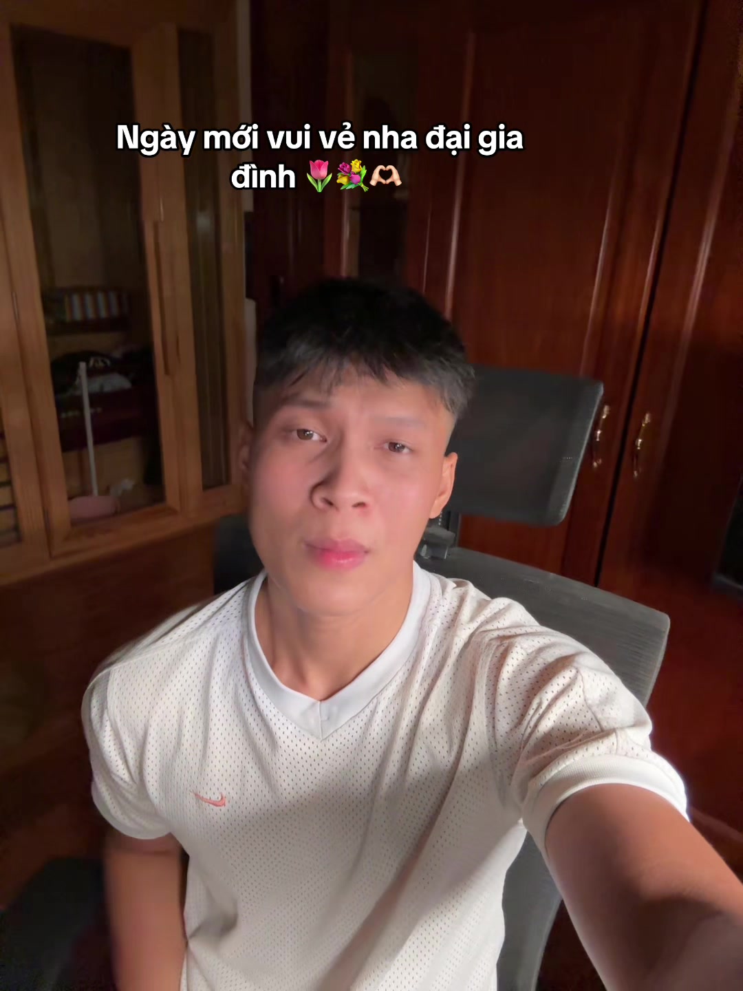 @Ho&agrave;ng Tử Đ&aacute;