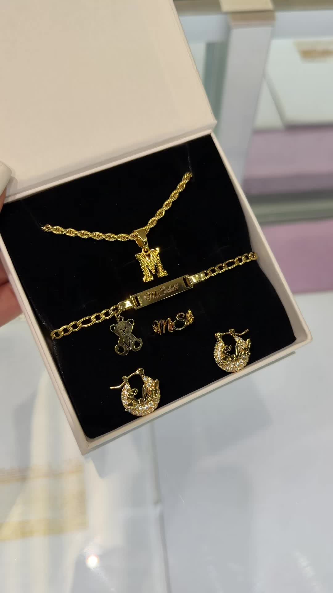 @JewelzByD