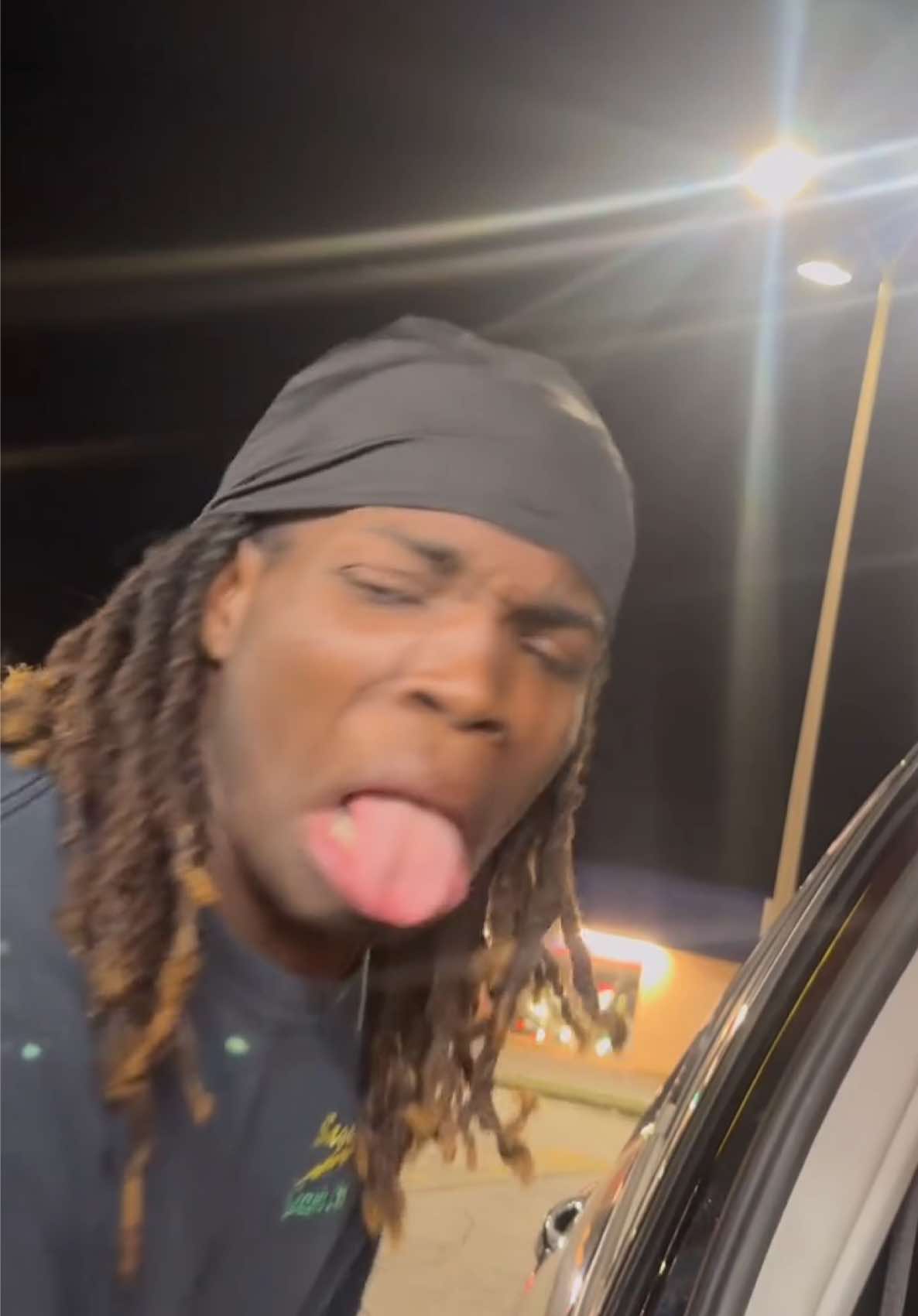 @Noah🍫