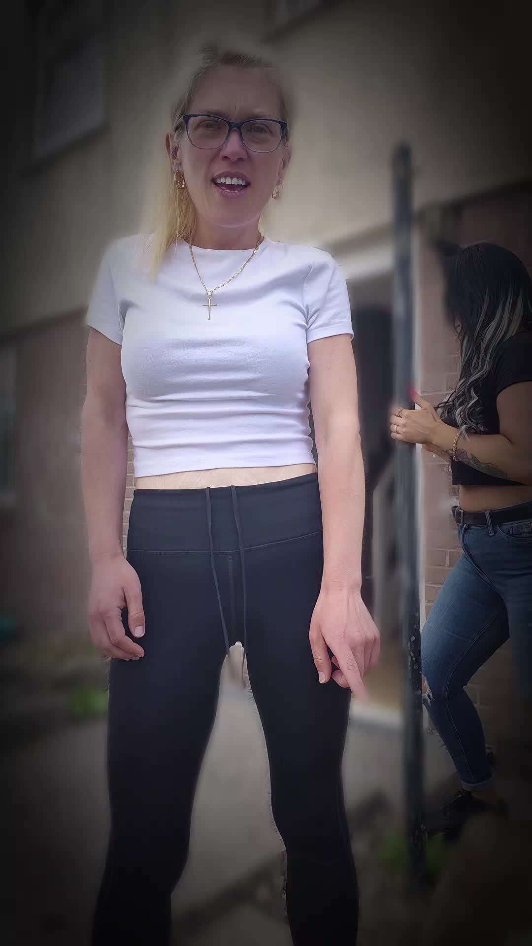 @ChelsBee🖤