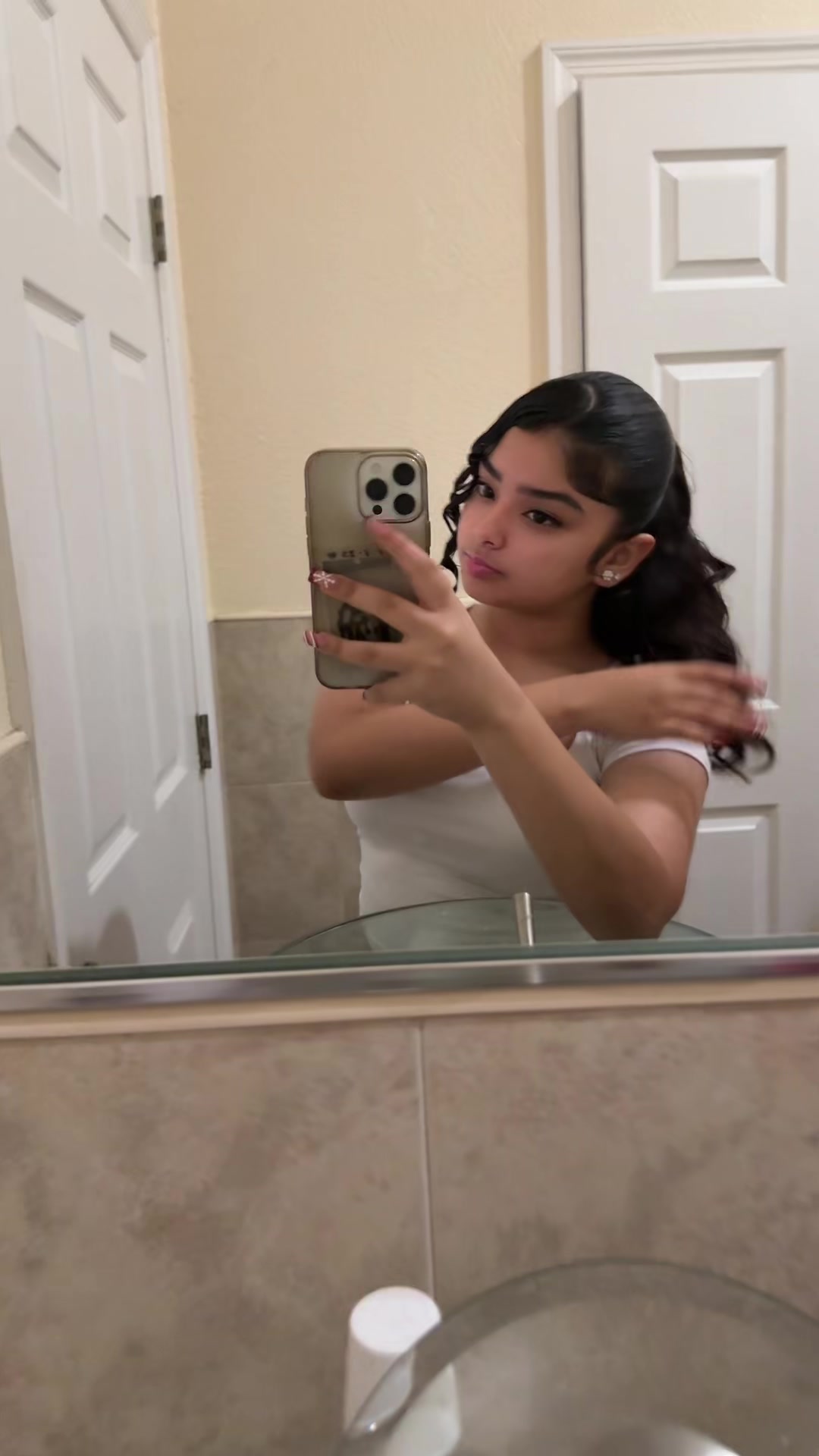 @hidden_t_