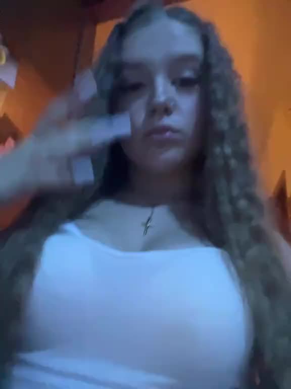 @𝒶𝓁𝒾𝒸𝑒🌟