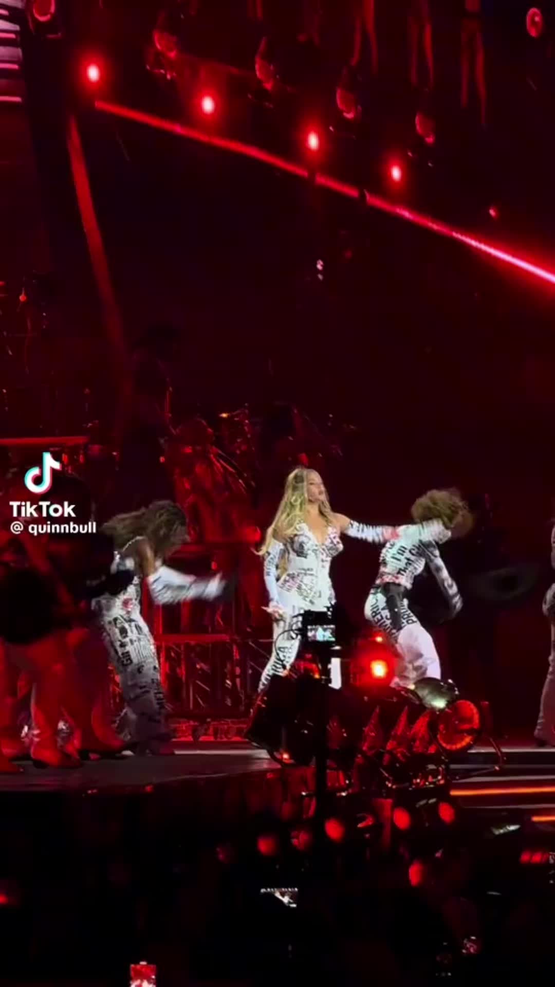 @buzzy0nce