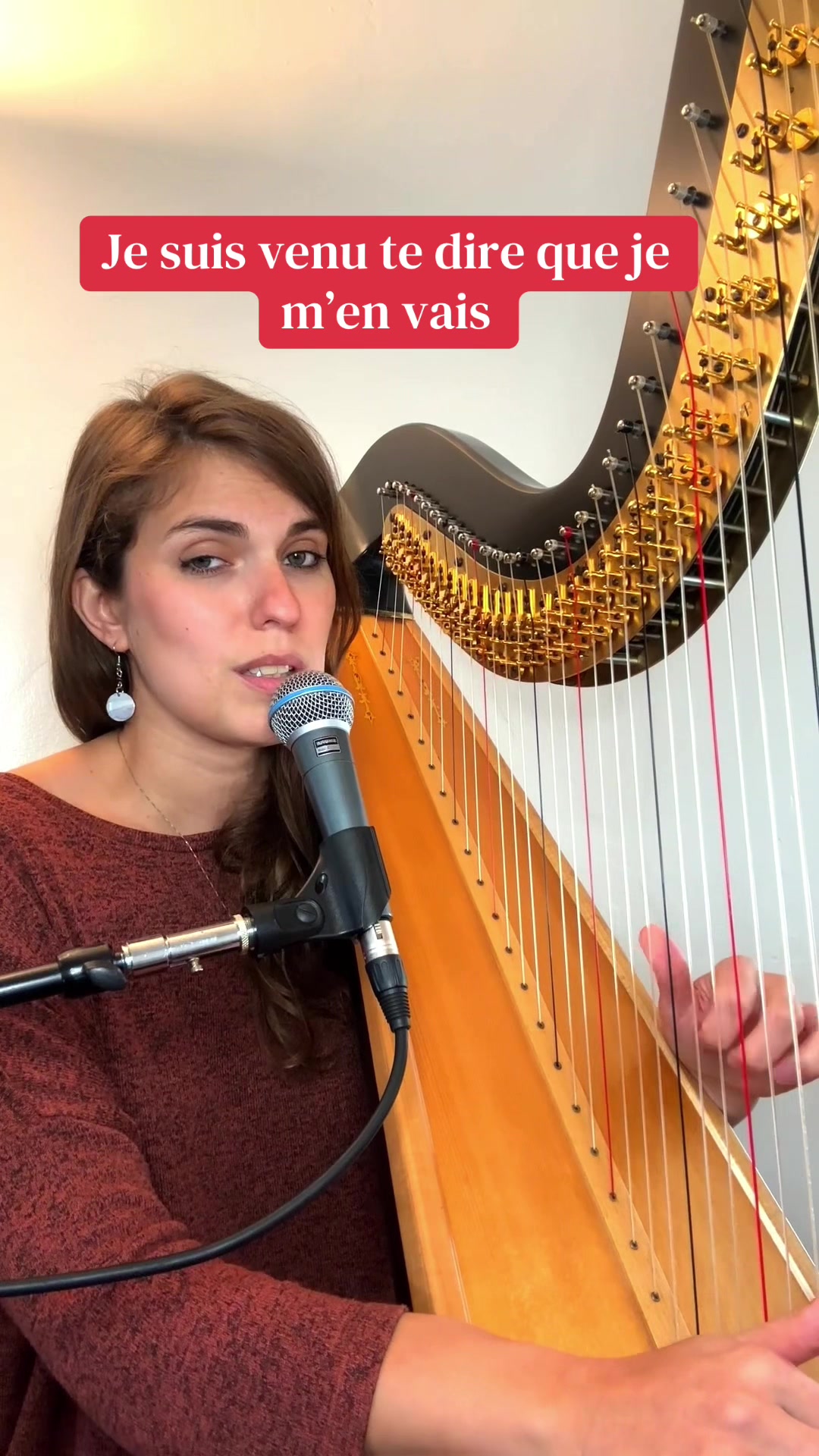 @Pia Salvia 🩵 Pia Harpist