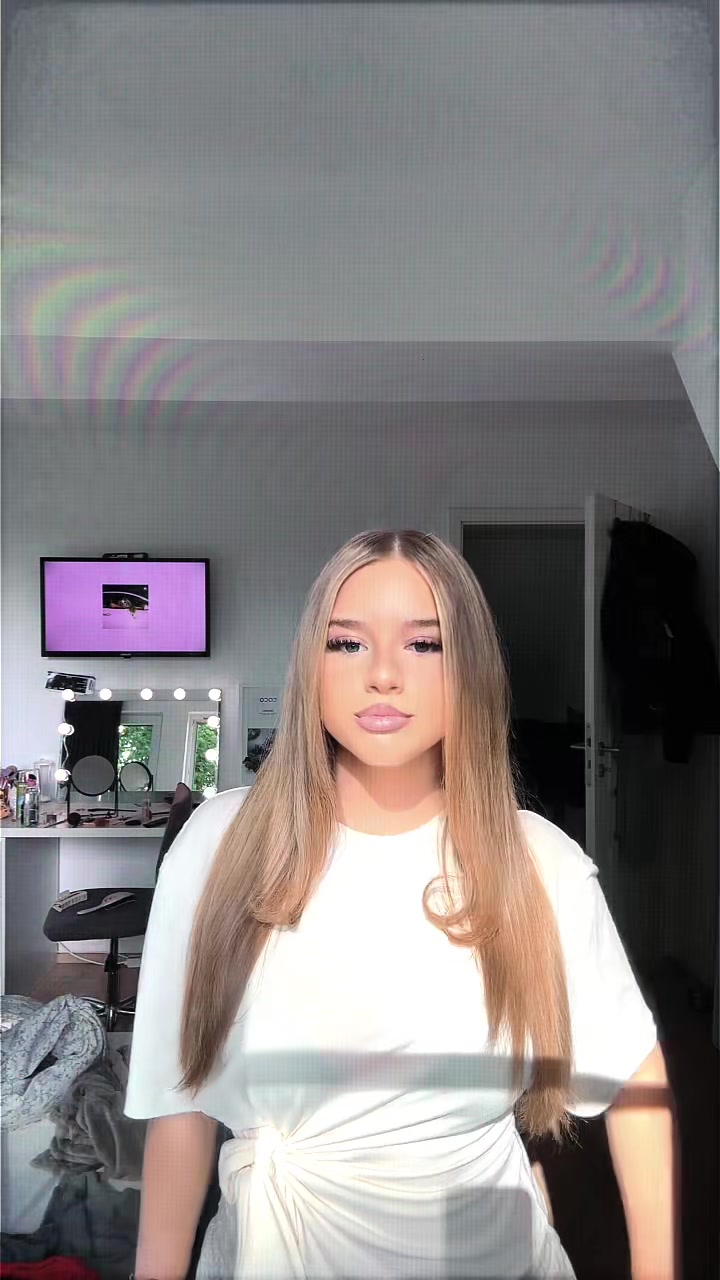 @leni
