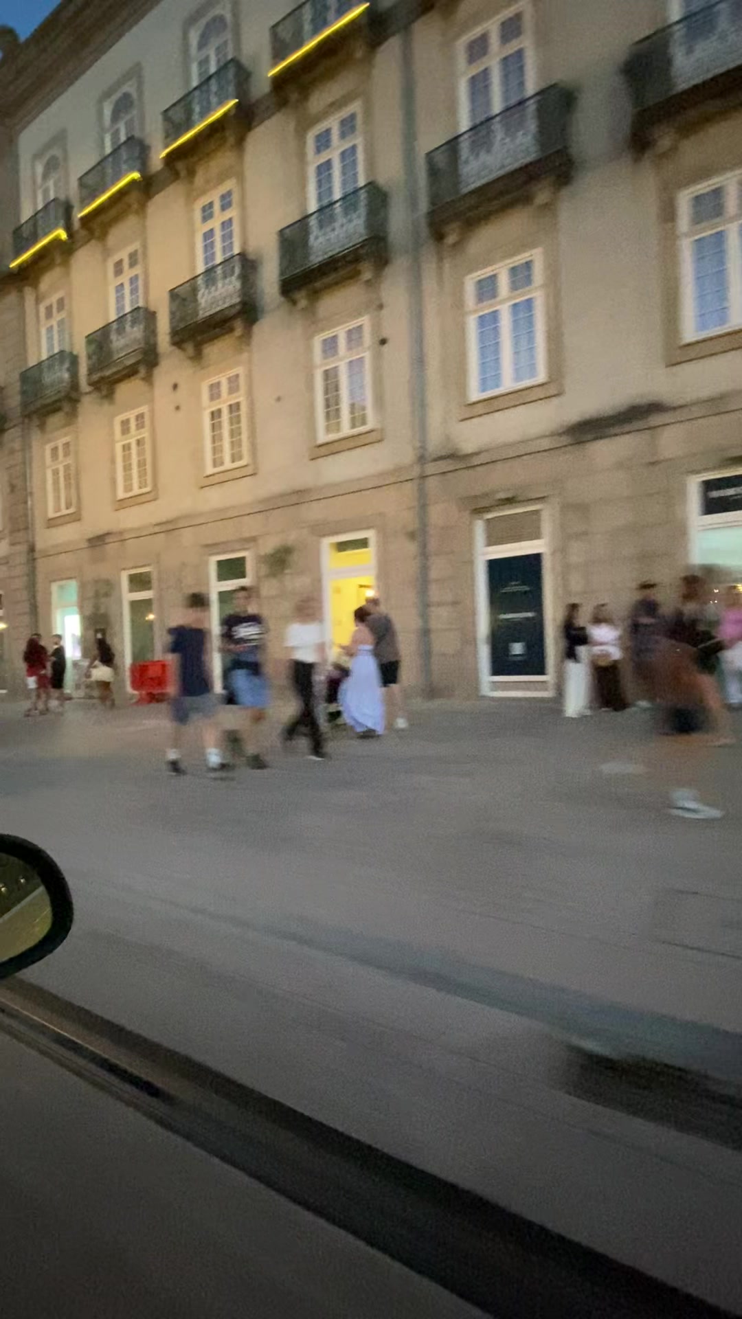 @isamomentos