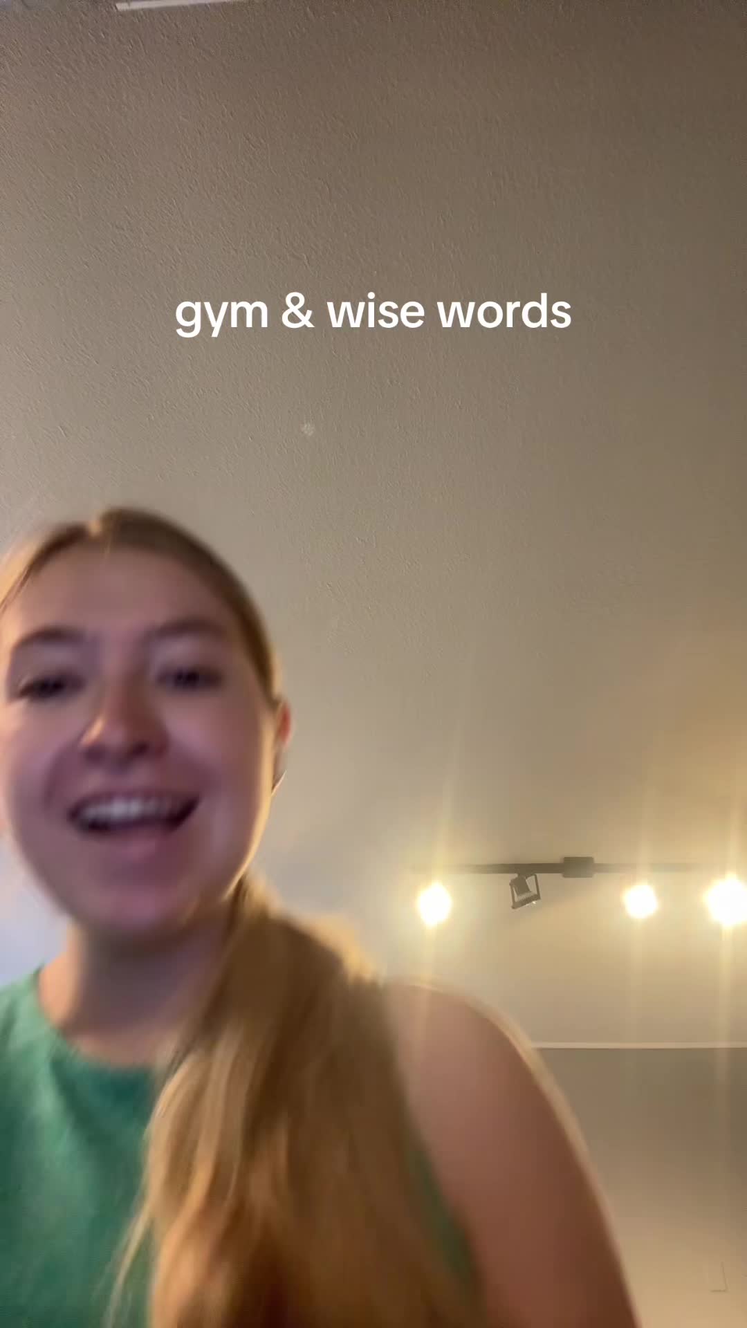 @ELLIE SACHS ๐