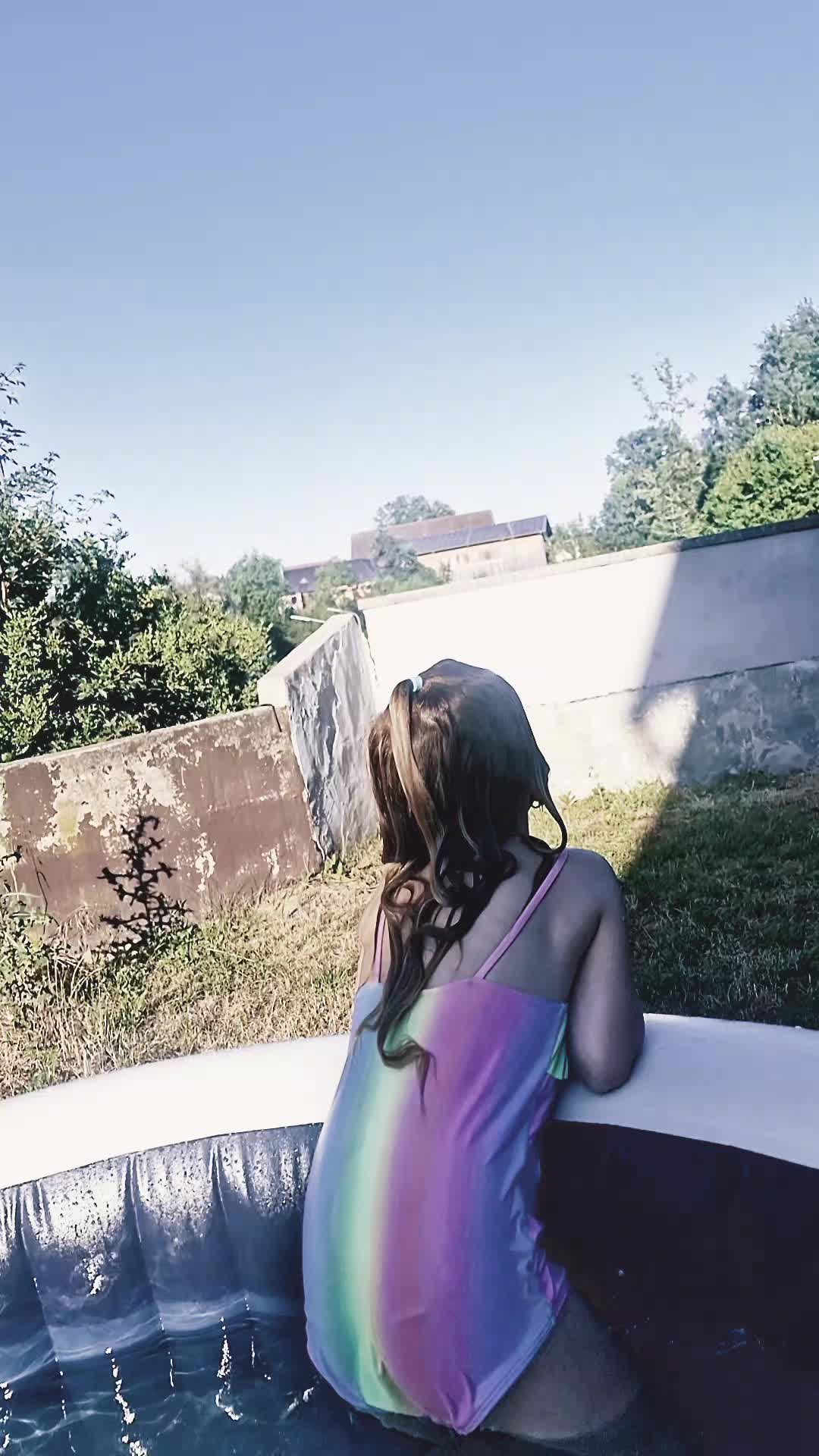 @Melissa 🏳️🌈