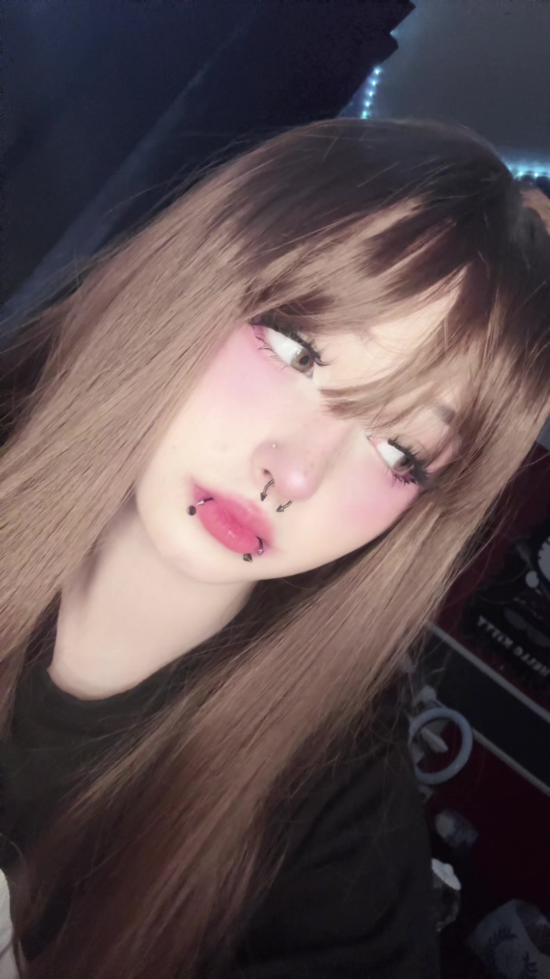 @waifulacey