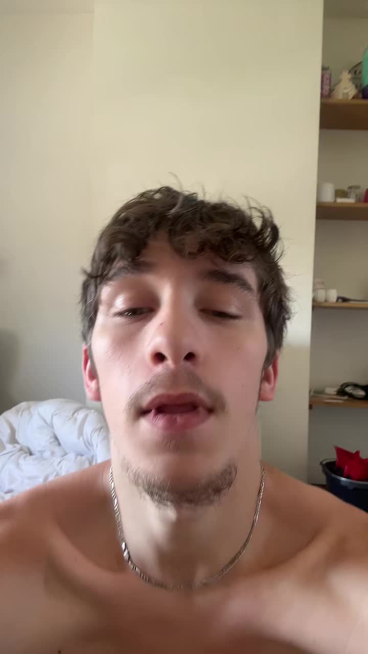 @♕♡⚘ᥣ𝒊𝙤ƞ⚘♡♕