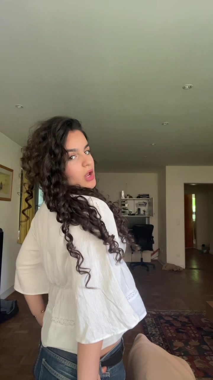 @niusha