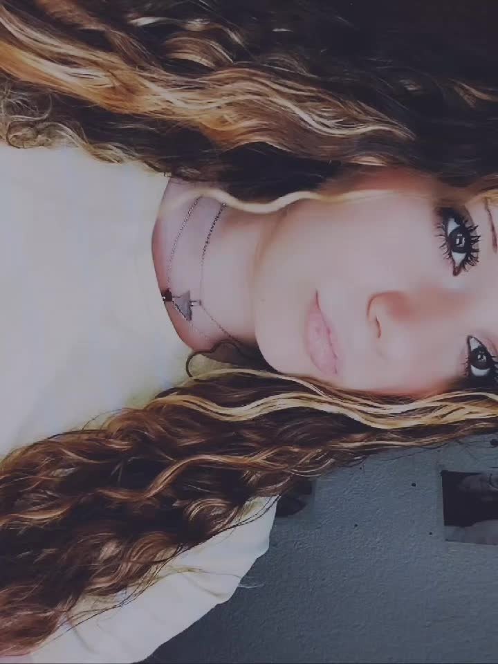 @𝓑𝓵𝓾𝓮𝓮