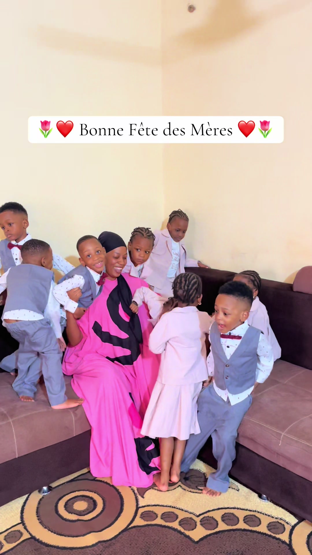 @Les Nonuplés
