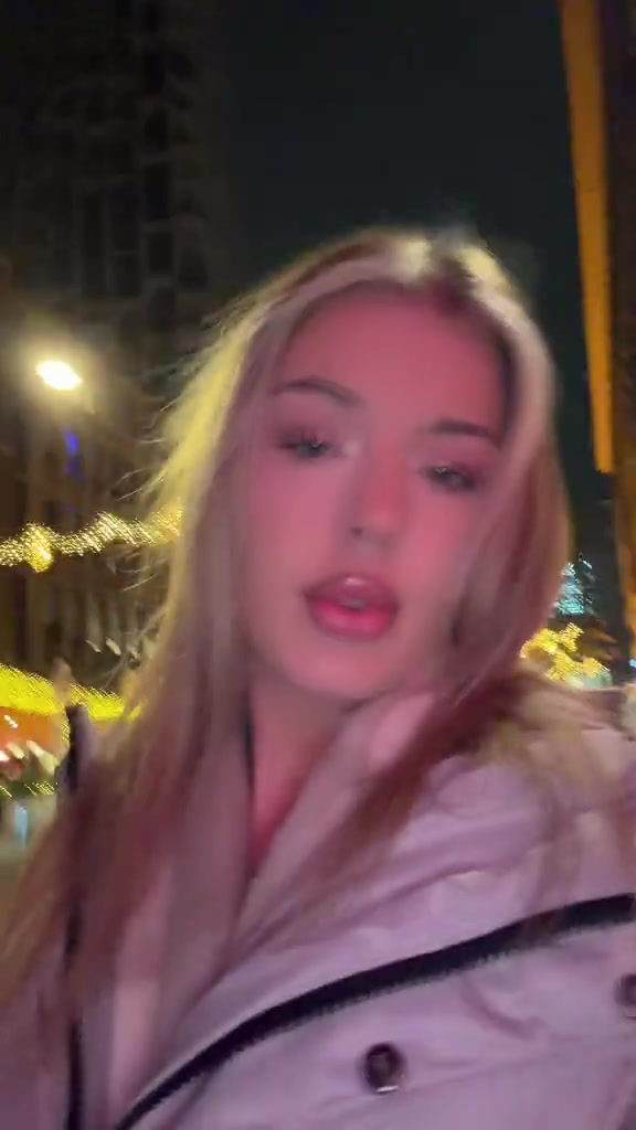 @Loisskye_