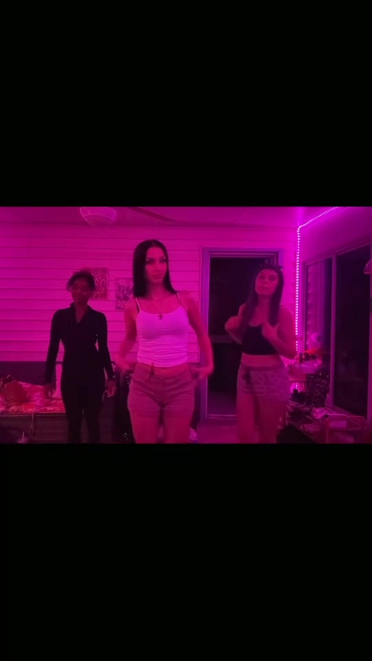 @emily⋆˚꩜。˚˖𓍢ִ໋❀