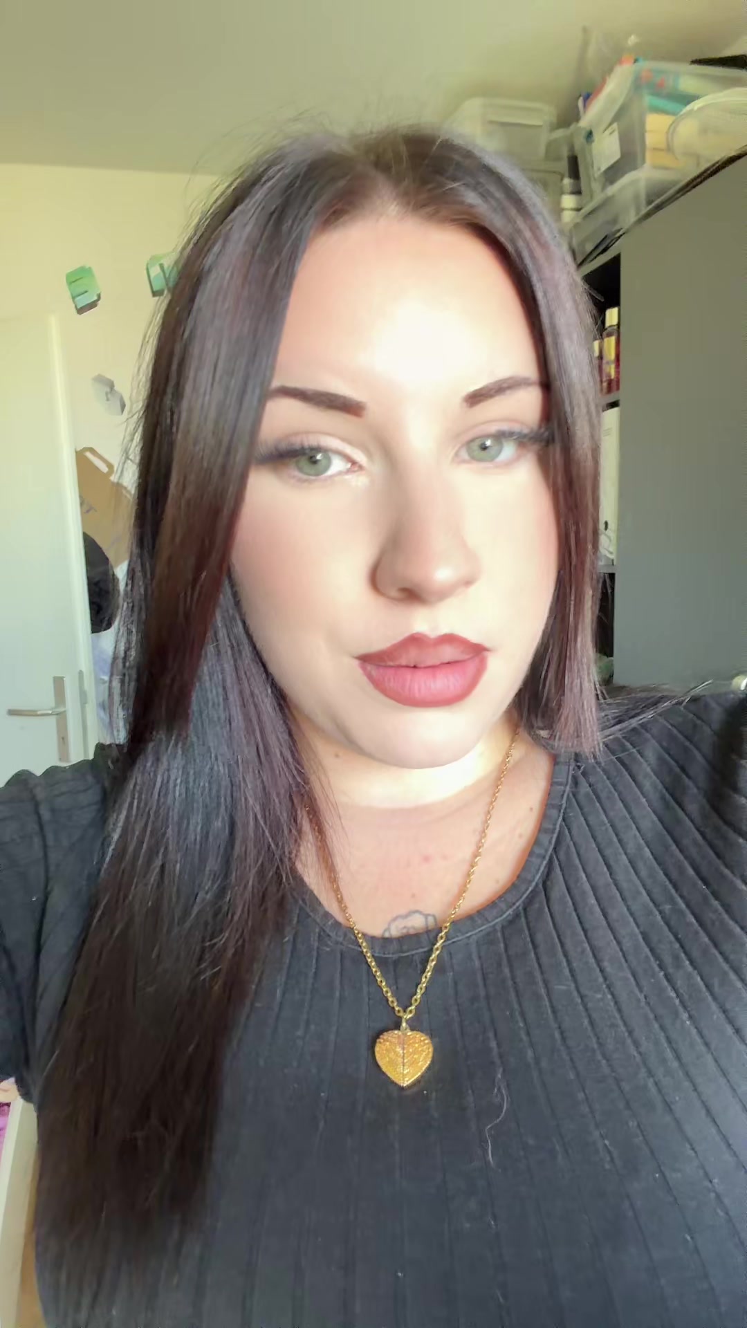 @𝐚𝐧𝐠𝐞𝐥𝐢𝐣.
