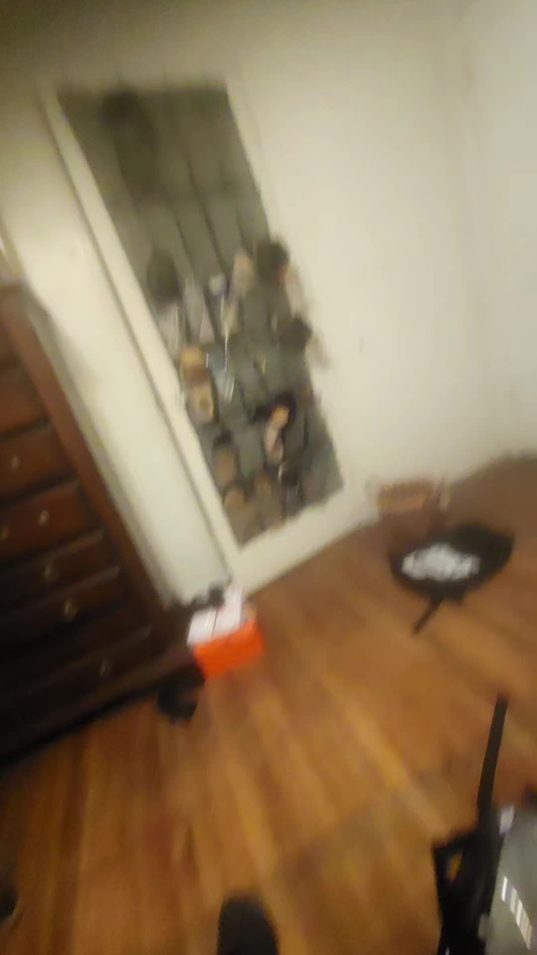 @alt