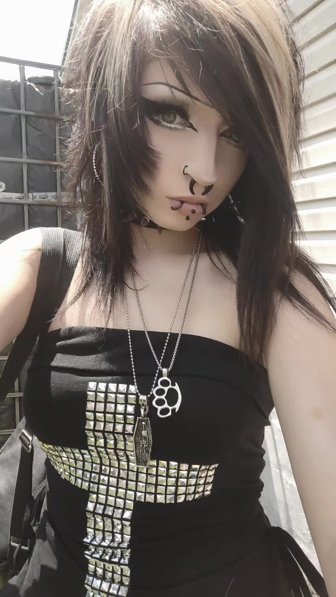 @carleigh curse 🕸️