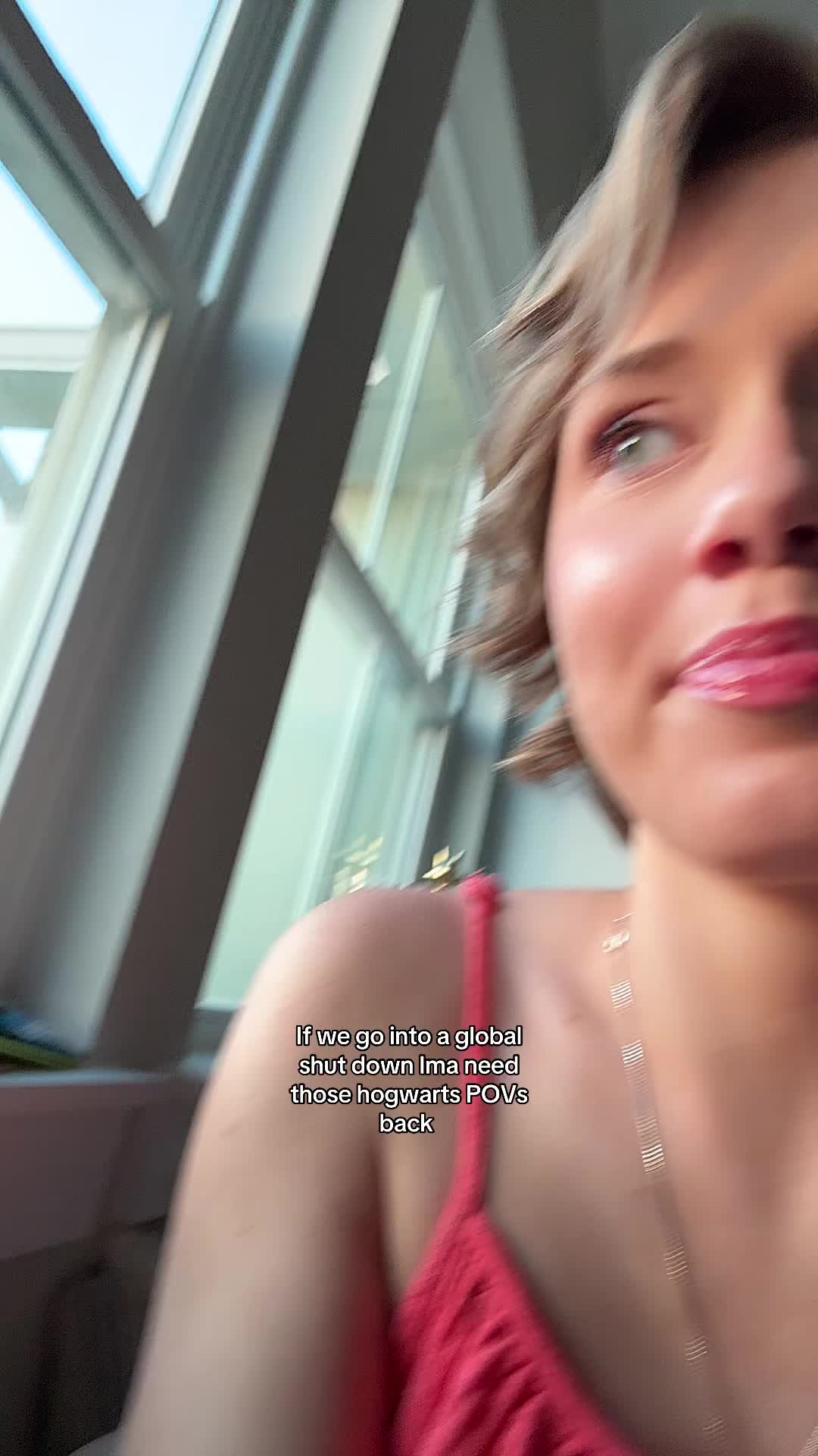 @Halle 🦦