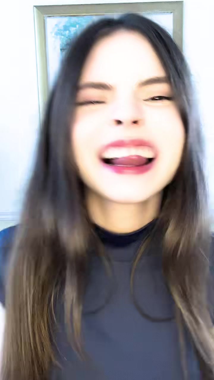 @qwoerly