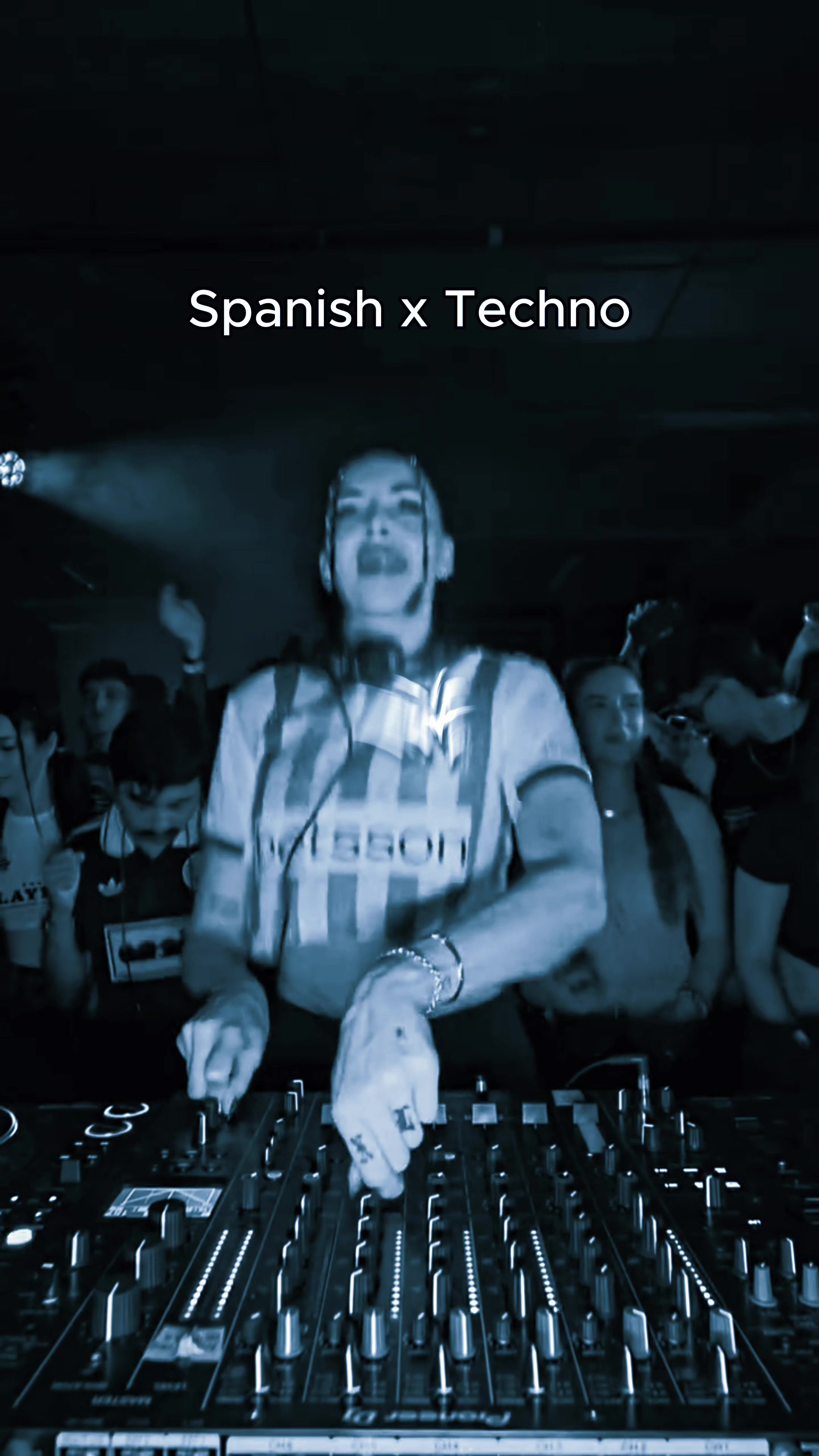 @techno.babe